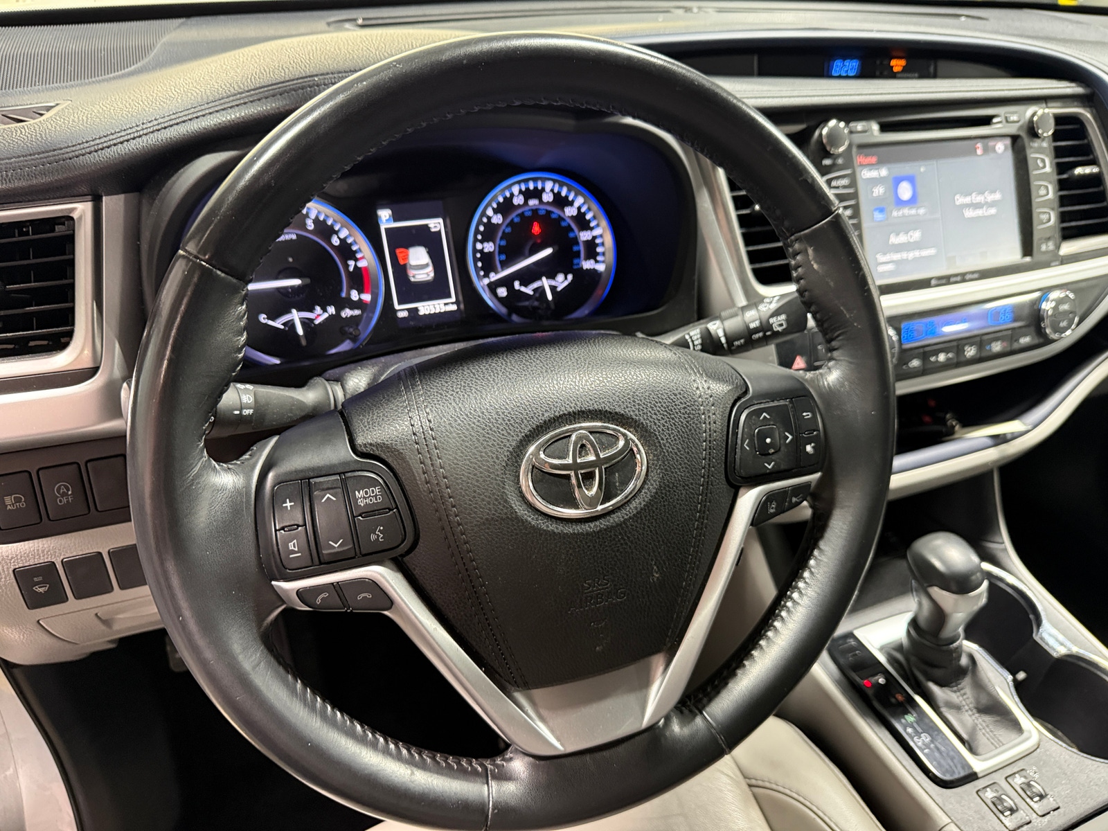 Thumbnail: 2018 Toyota Highlander - 4