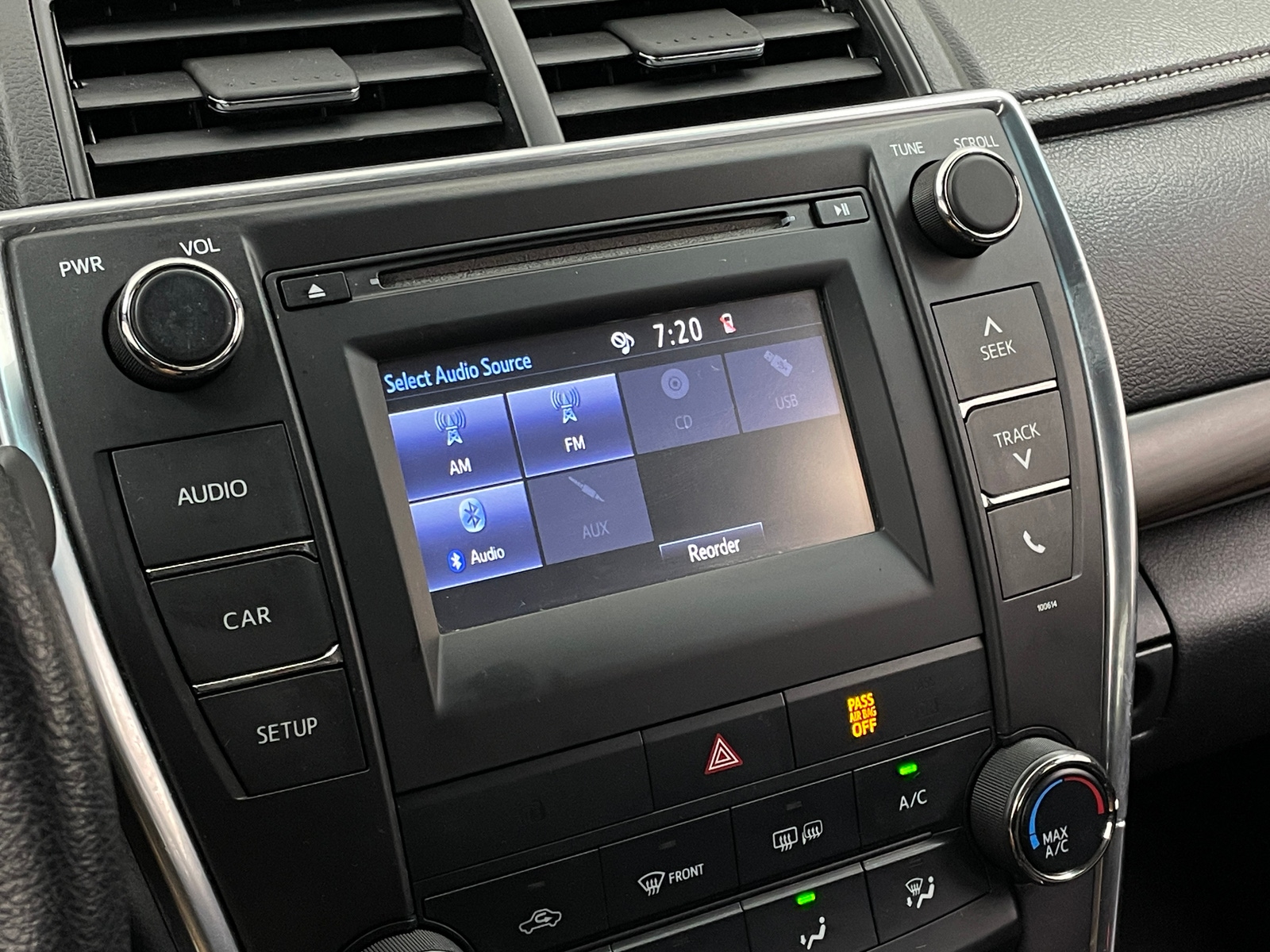 Thumbnail: 2016 Toyota Camry - 4