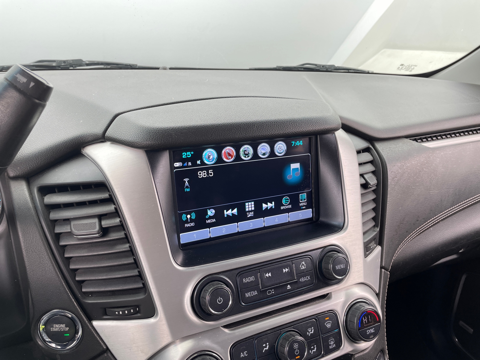 Thumbnail: 2019 GMC Yukon - 3