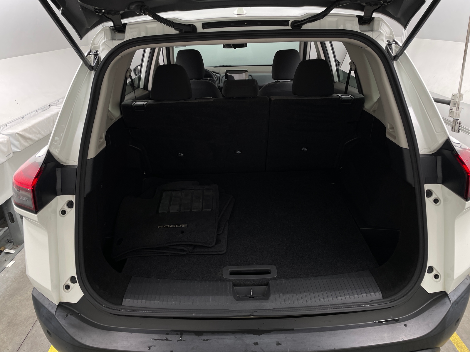 Thumbnail: 2021 Nissan Rogue - 7