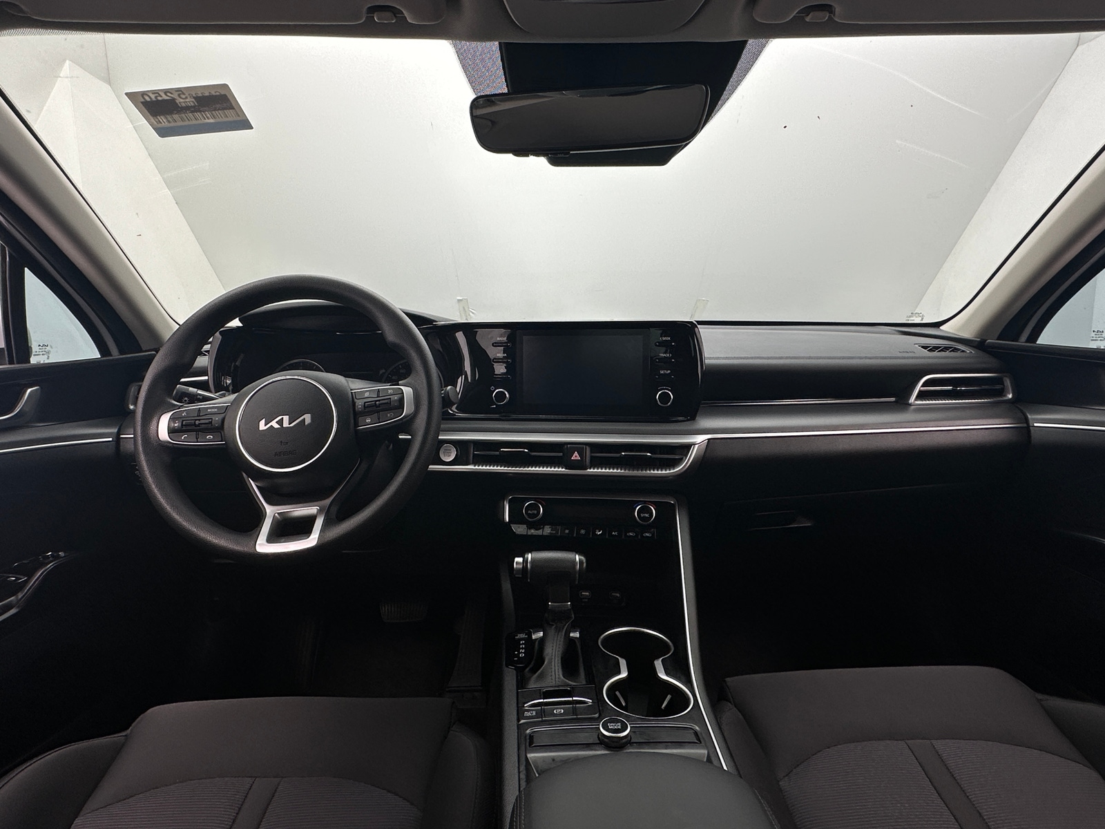 Thumbnail: 2023 Kia K5 - 3