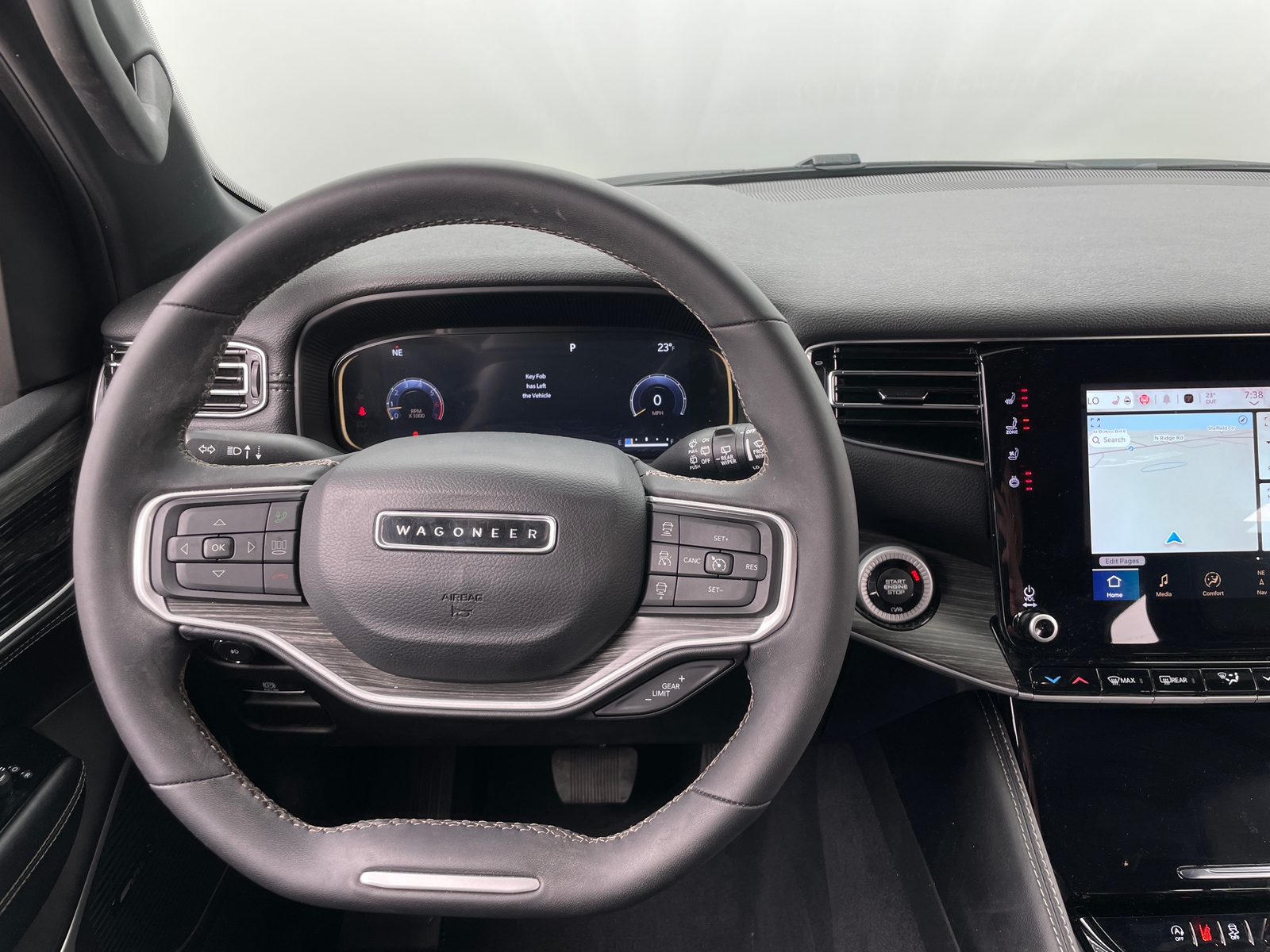 Thumbnail: 2023 Jeep Wagoneer - 4