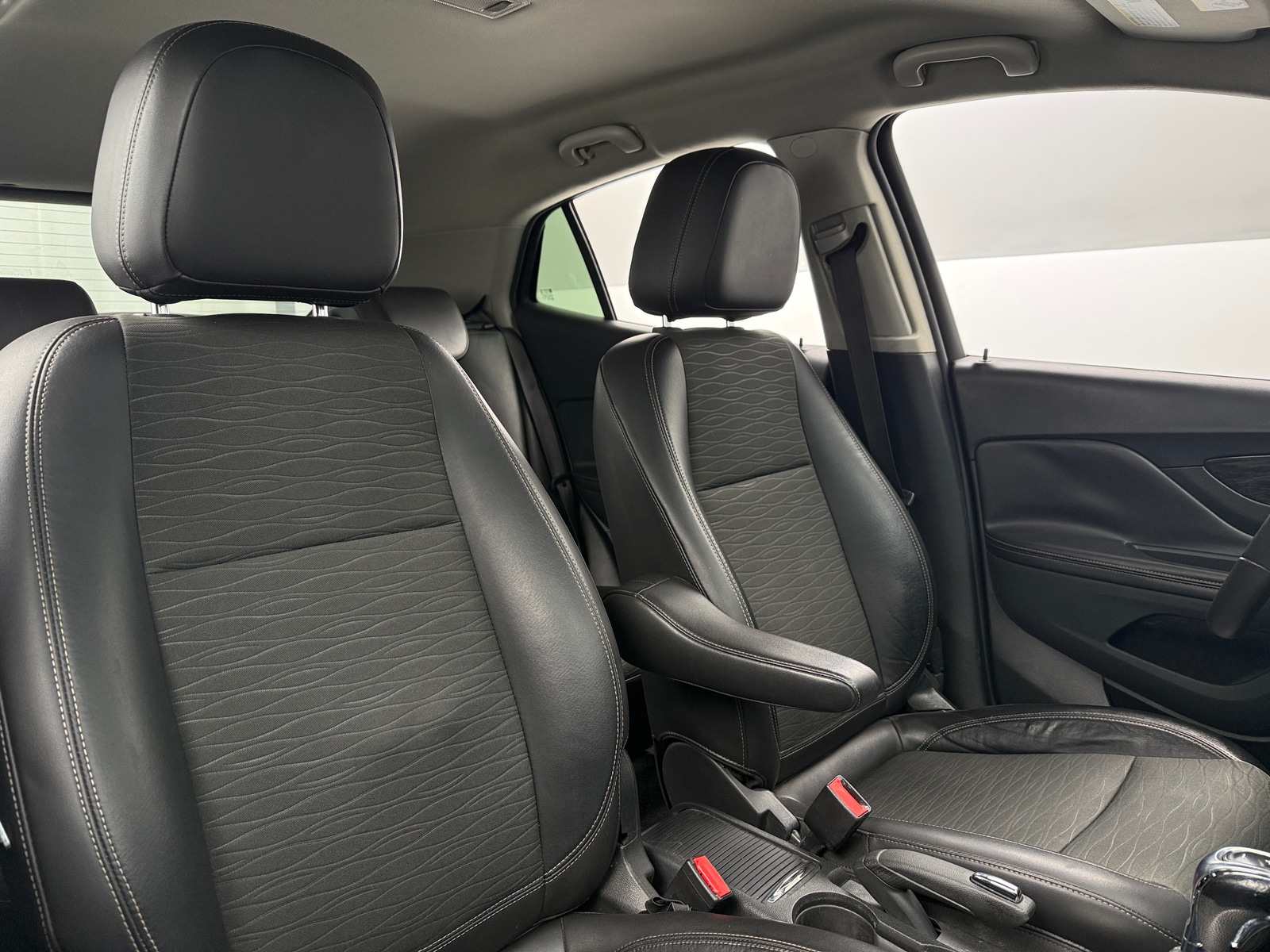 Thumbnail: 2016 Buick Encore - 2