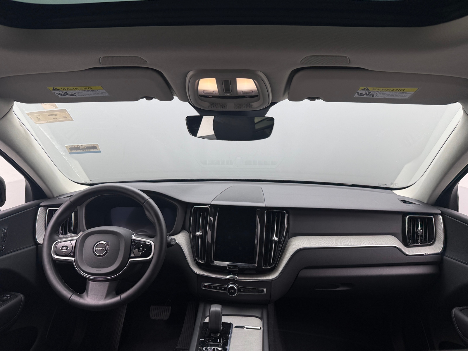 Thumbnail: 2025 Volvo XC60 - 2