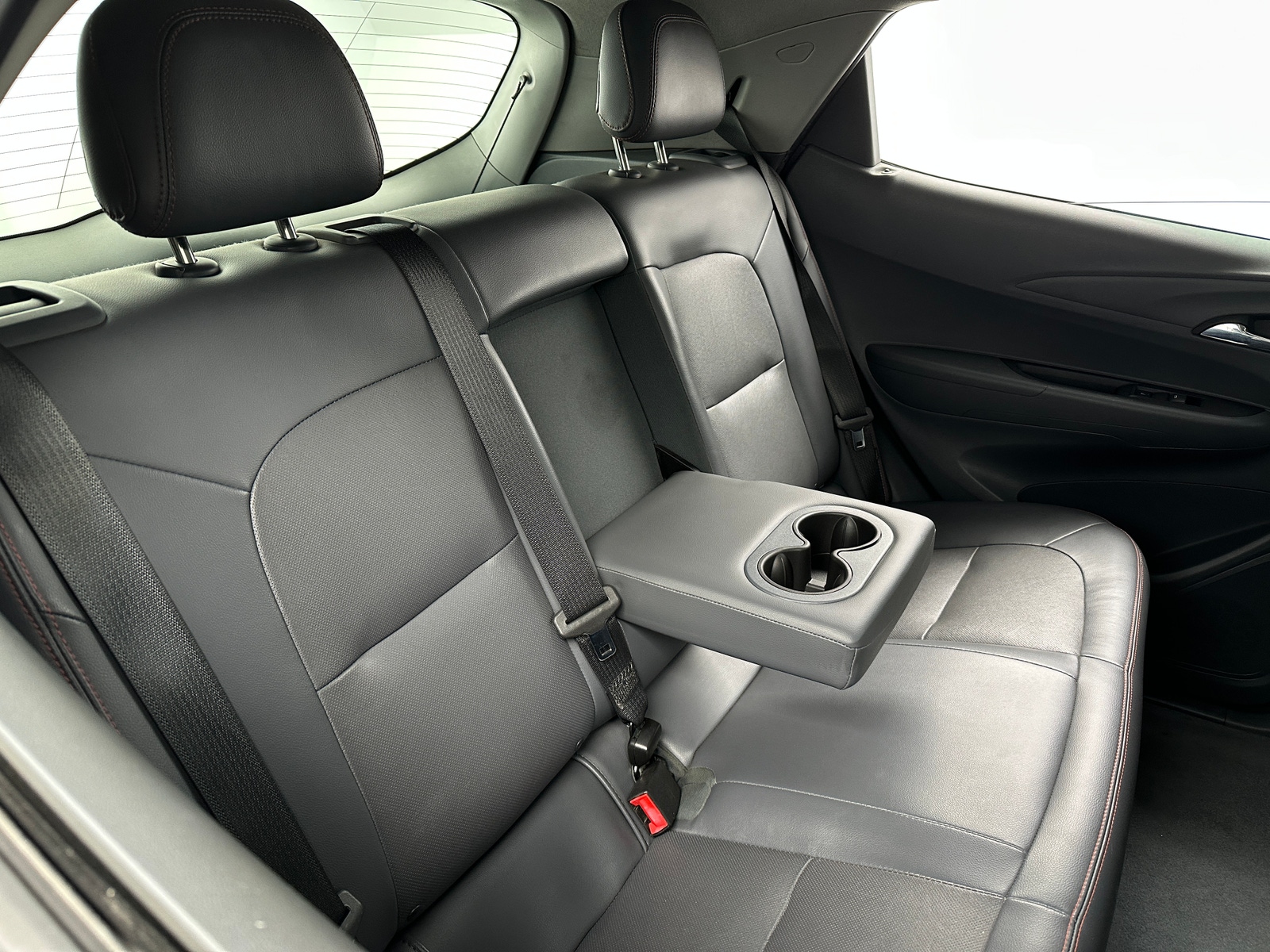 Thumbnail: 2017 Chevrolet Bolt EV - 5