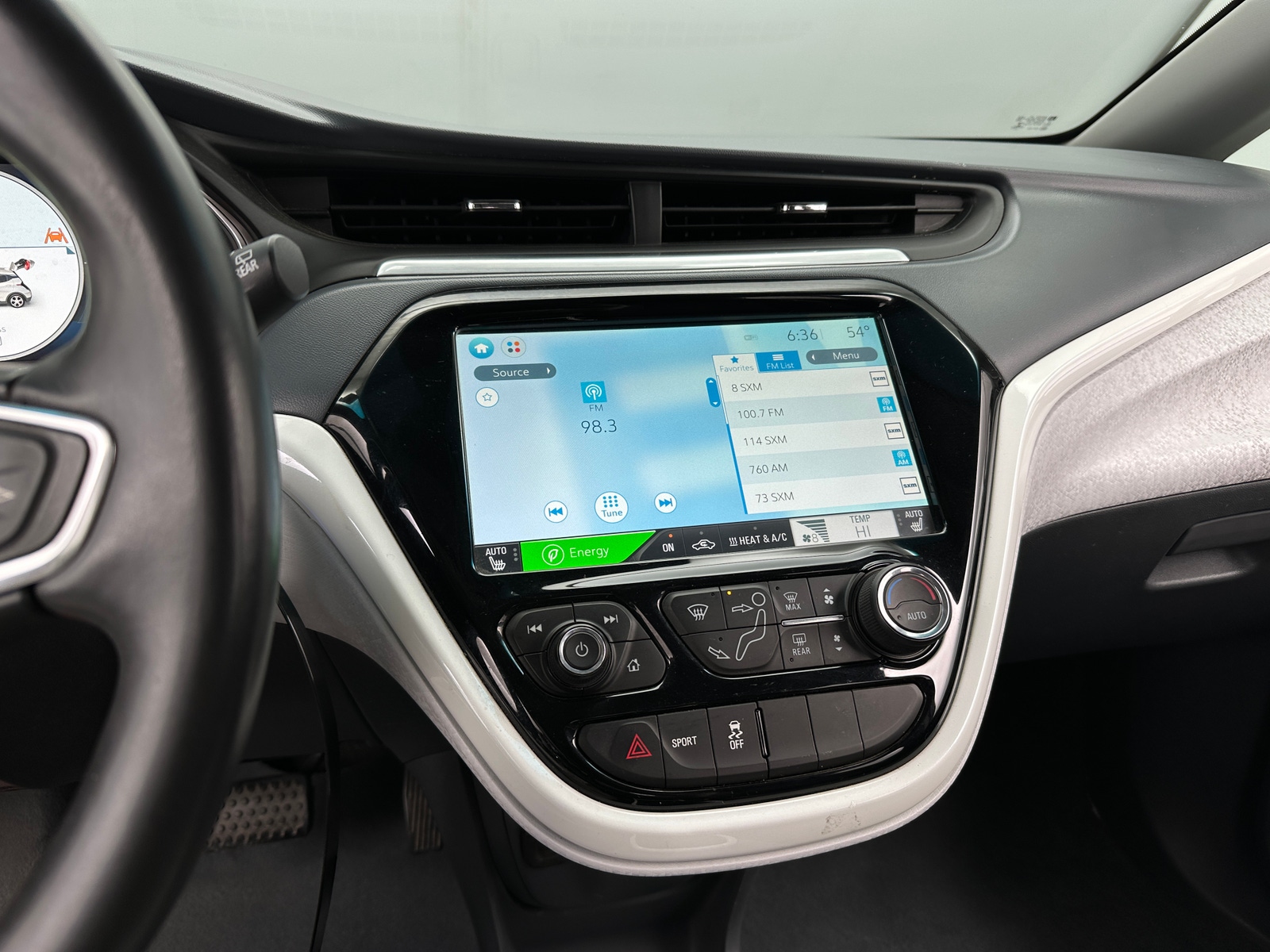 Thumbnail: 2017 Chevrolet Bolt EV - 3