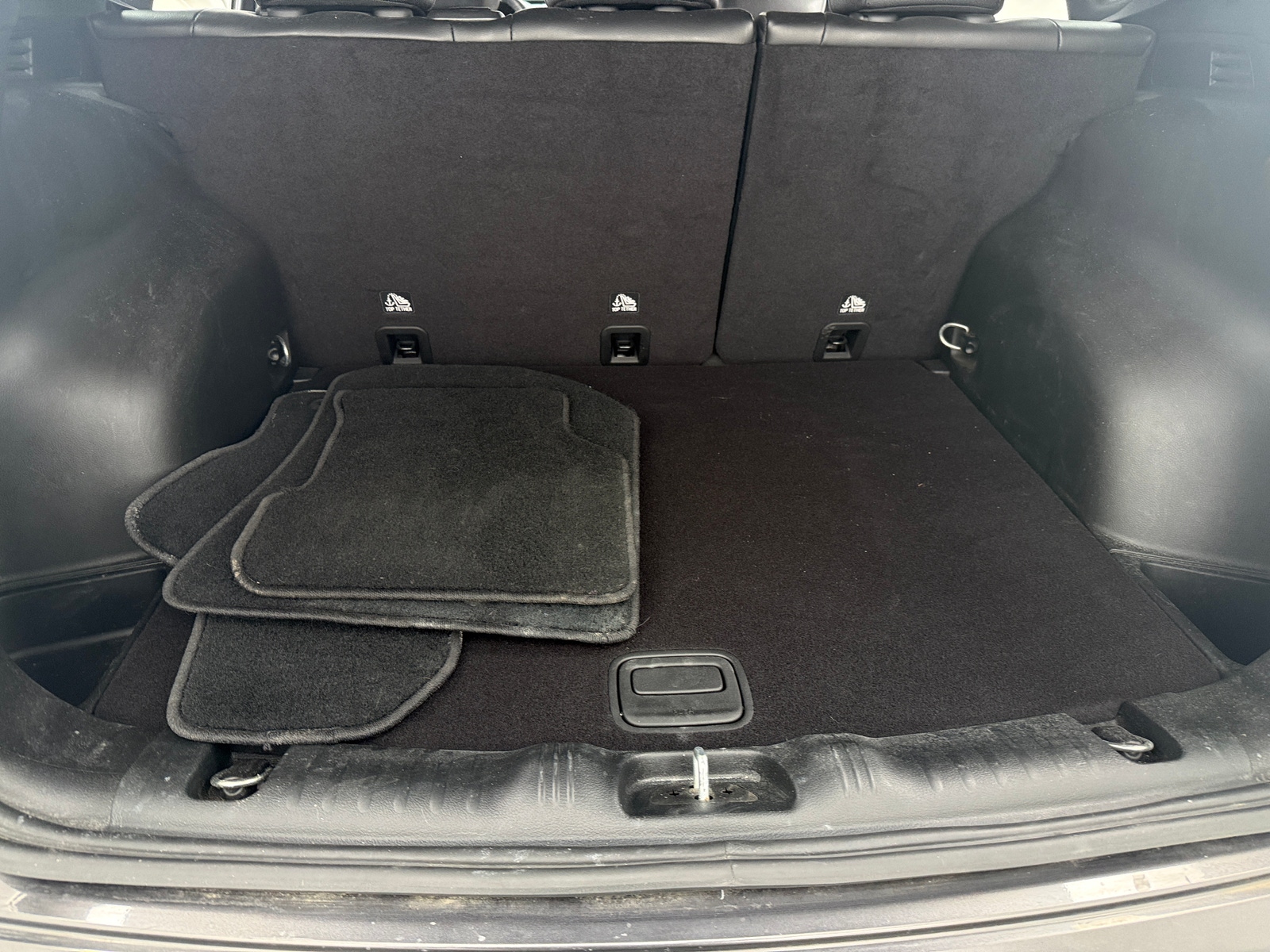 Thumbnail: 2023 Jeep Compass - 6