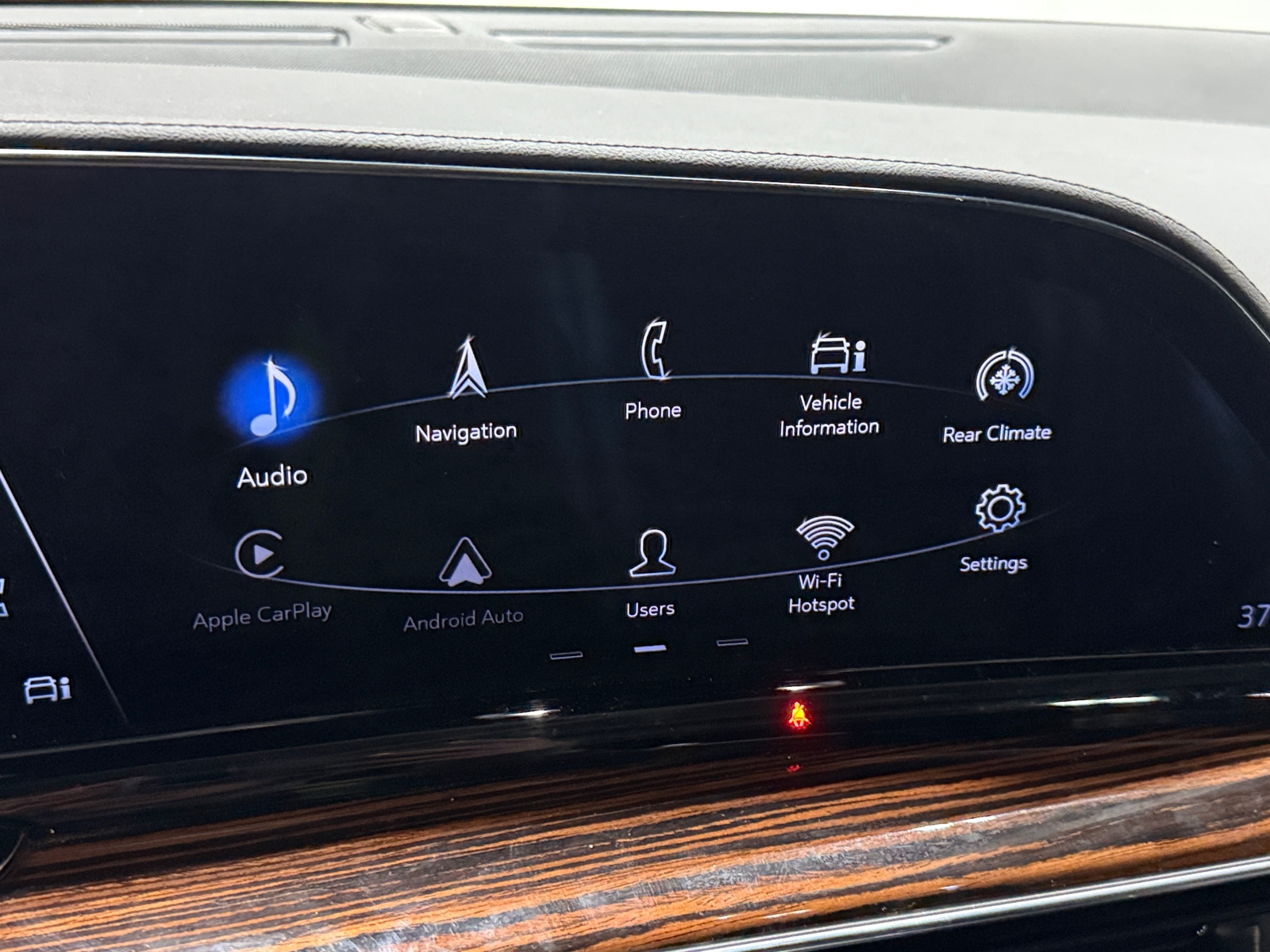 Thumbnail: 2022 Cadillac Escalade - 3