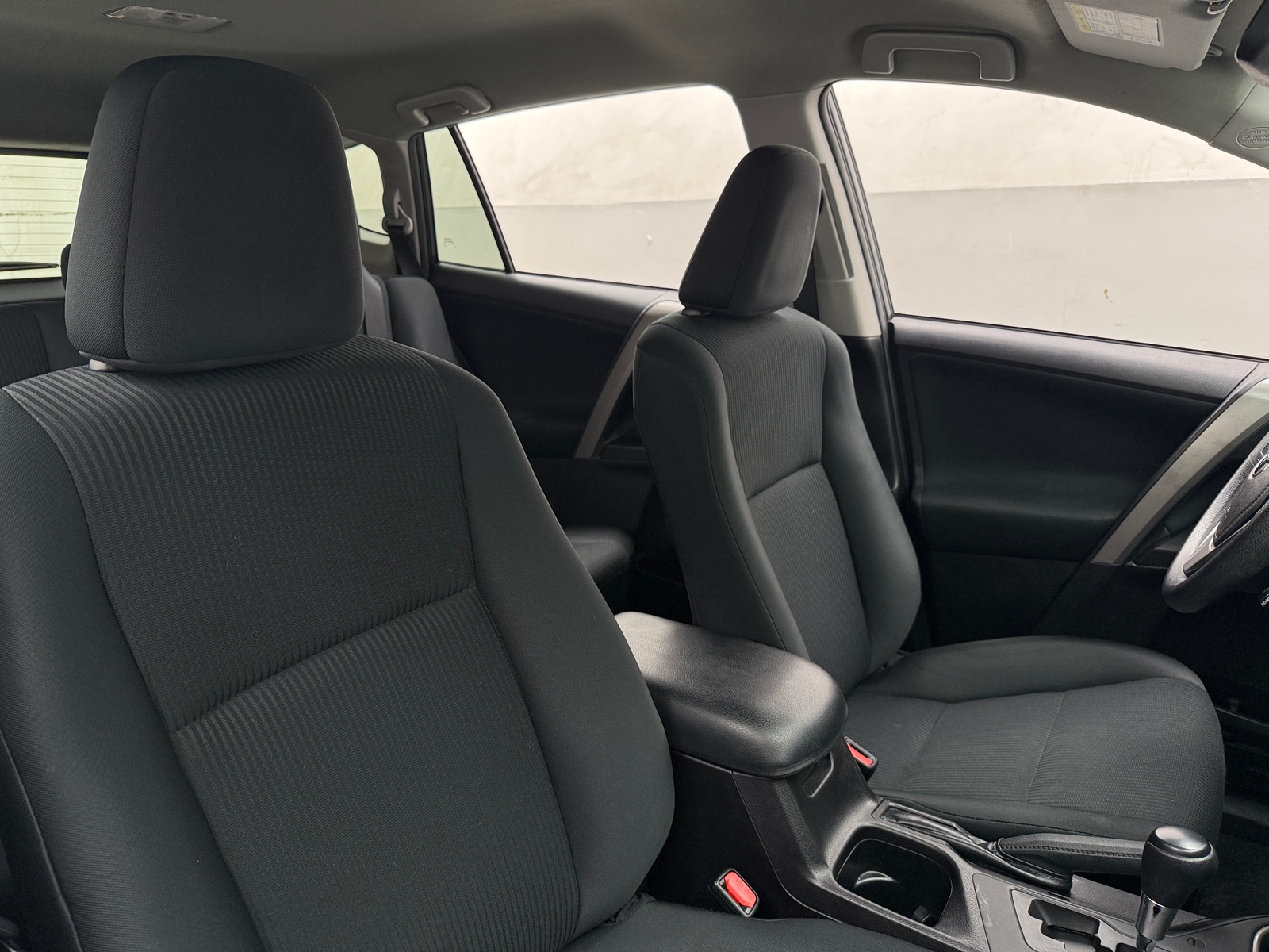 Thumbnail: 2018 Toyota RAV4 - 2