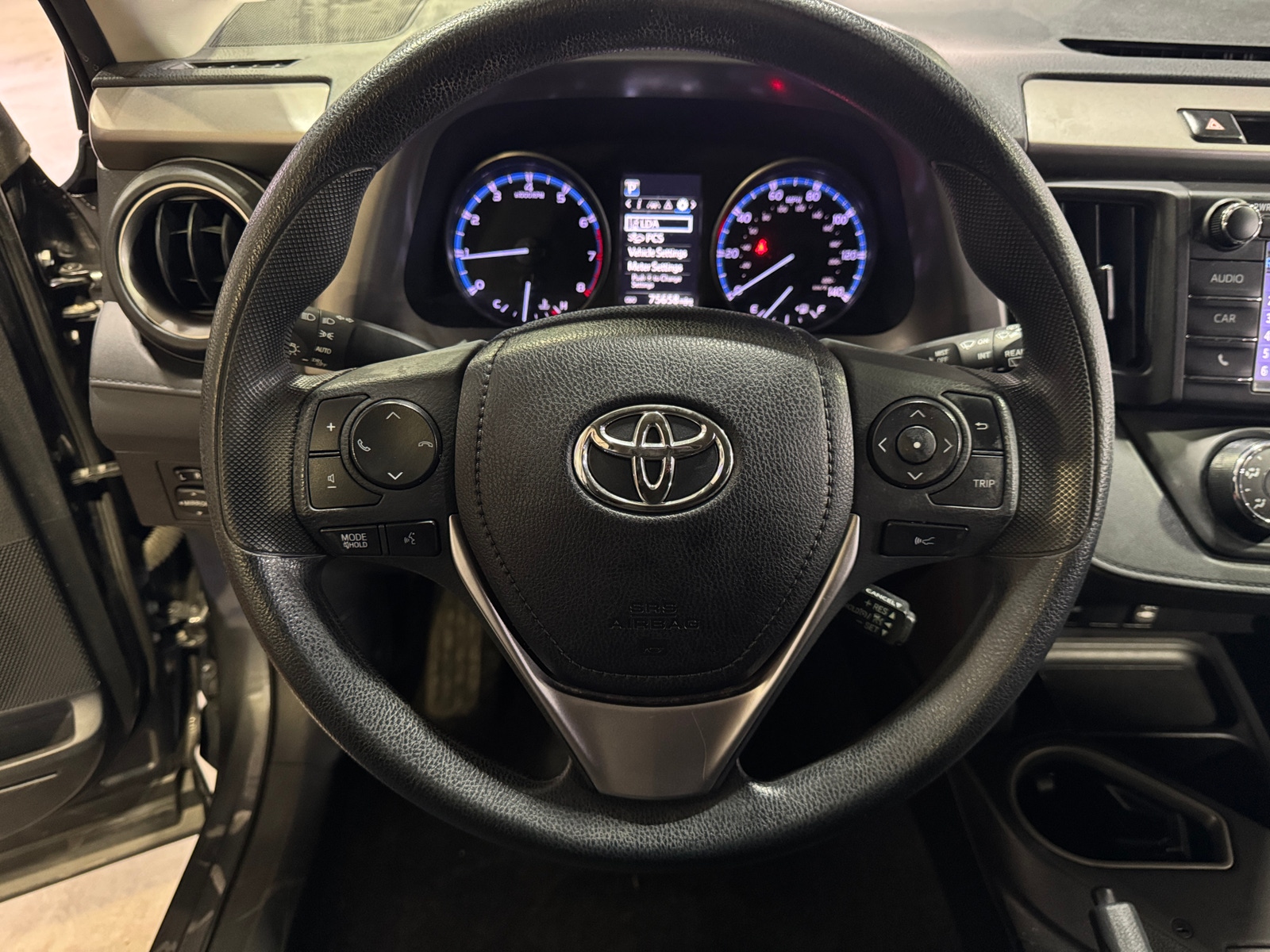 Thumbnail: 2018 Toyota RAV4 - 5