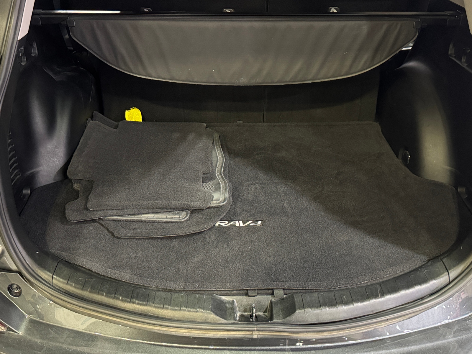 Thumbnail: 2018 Toyota RAV4 - 7