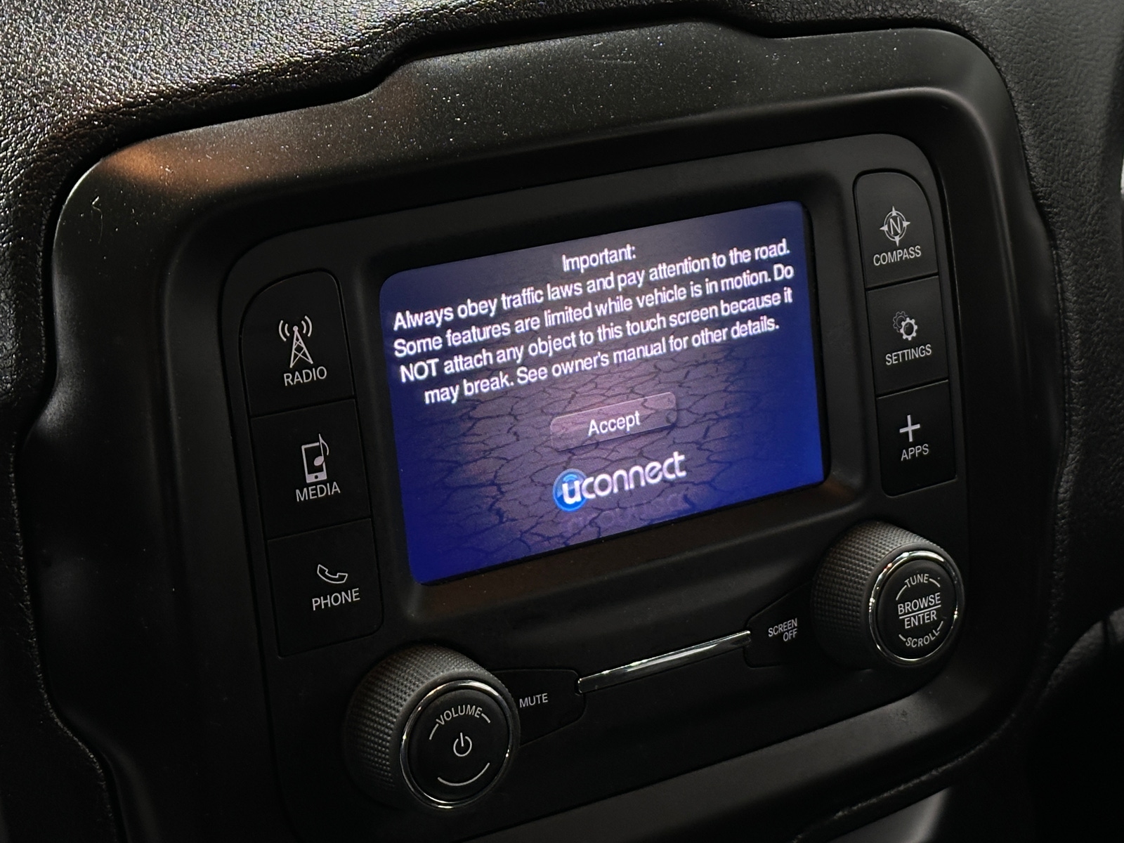 Thumbnail: 2020 Jeep Renegade - 4