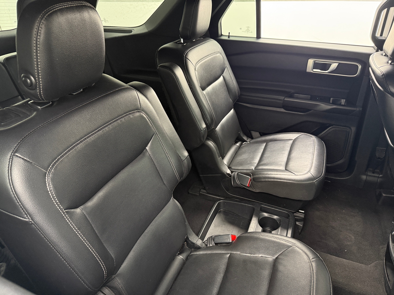 Thumbnail: 2020 Ford Explorer - 6