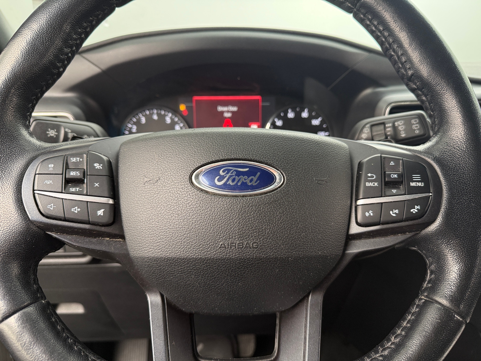 Thumbnail: 2020 Ford Explorer - 5