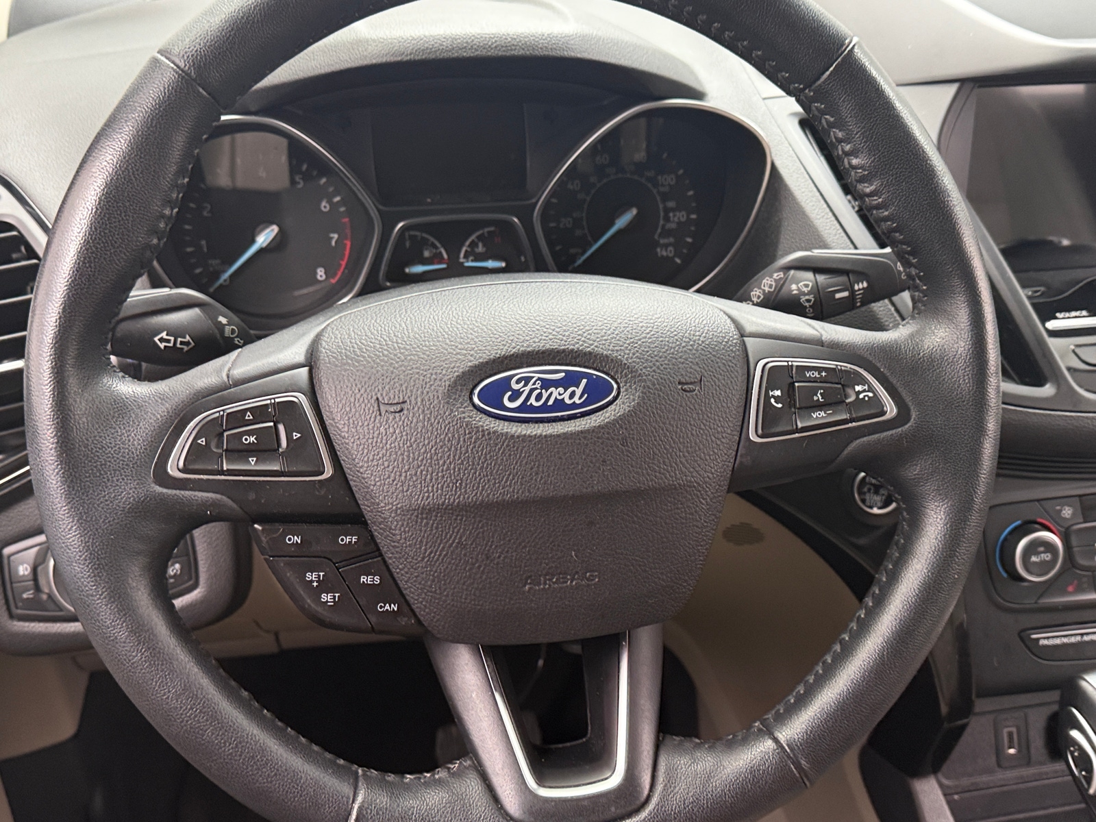 Thumbnail: 2019 Ford Escape - 4