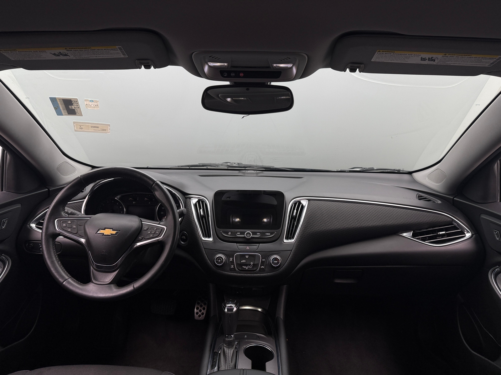 Thumbnail: 2017 Chevrolet Malibu - 3