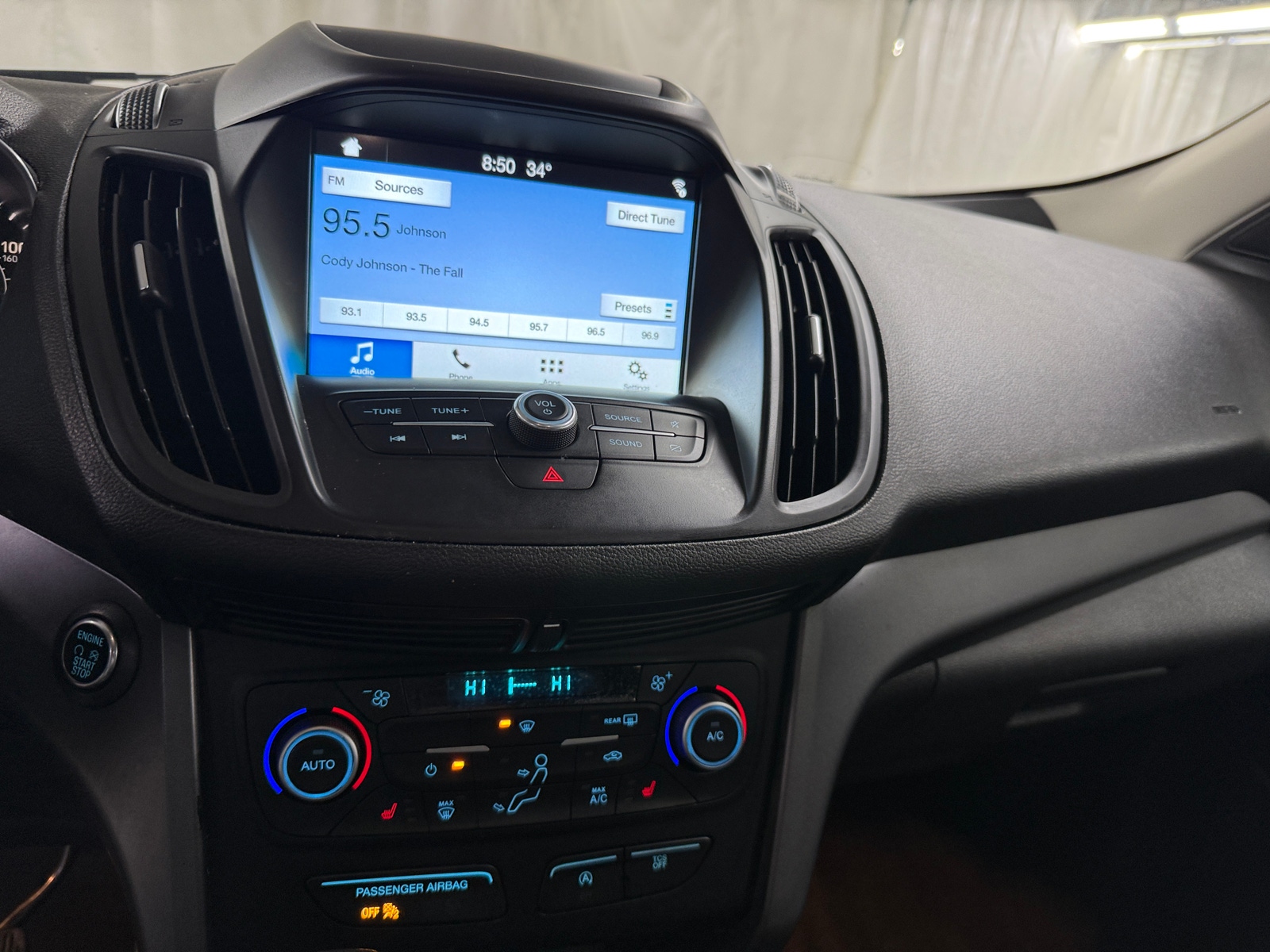 Thumbnail: 2019 Ford Escape - 4