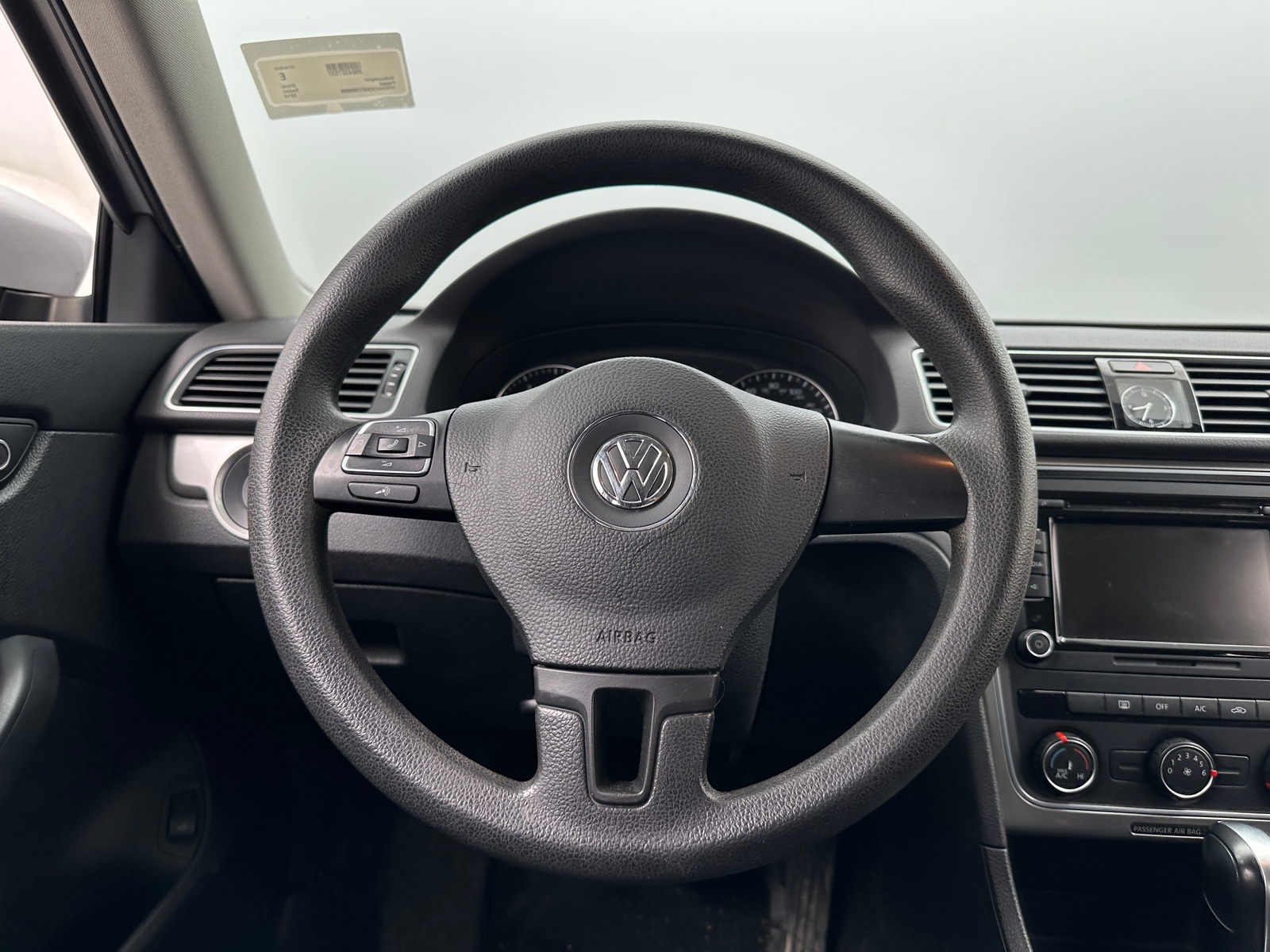 Thumbnail: 2014 Volkswagen Passat - 5