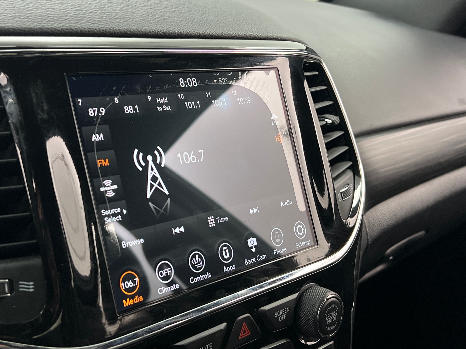 Thumbnail: 2021 Jeep Grand Cherokee - 4