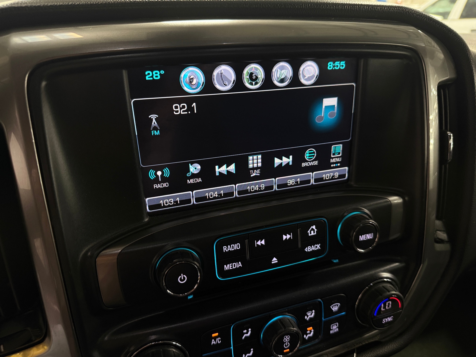 Thumbnail: 2018 Chevrolet Silverado 1500 - 4