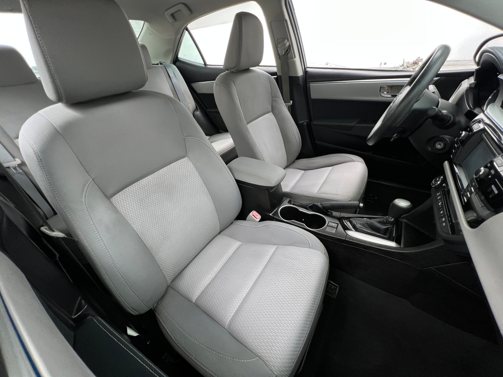 Thumbnail: 2015 Toyota Corolla - 2