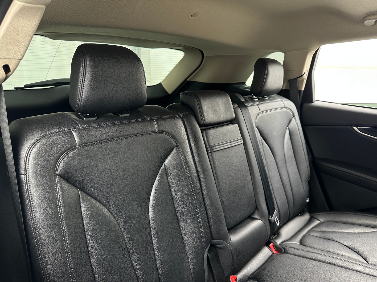 Thumbnail: 2023 Lincoln Nautilus - 5