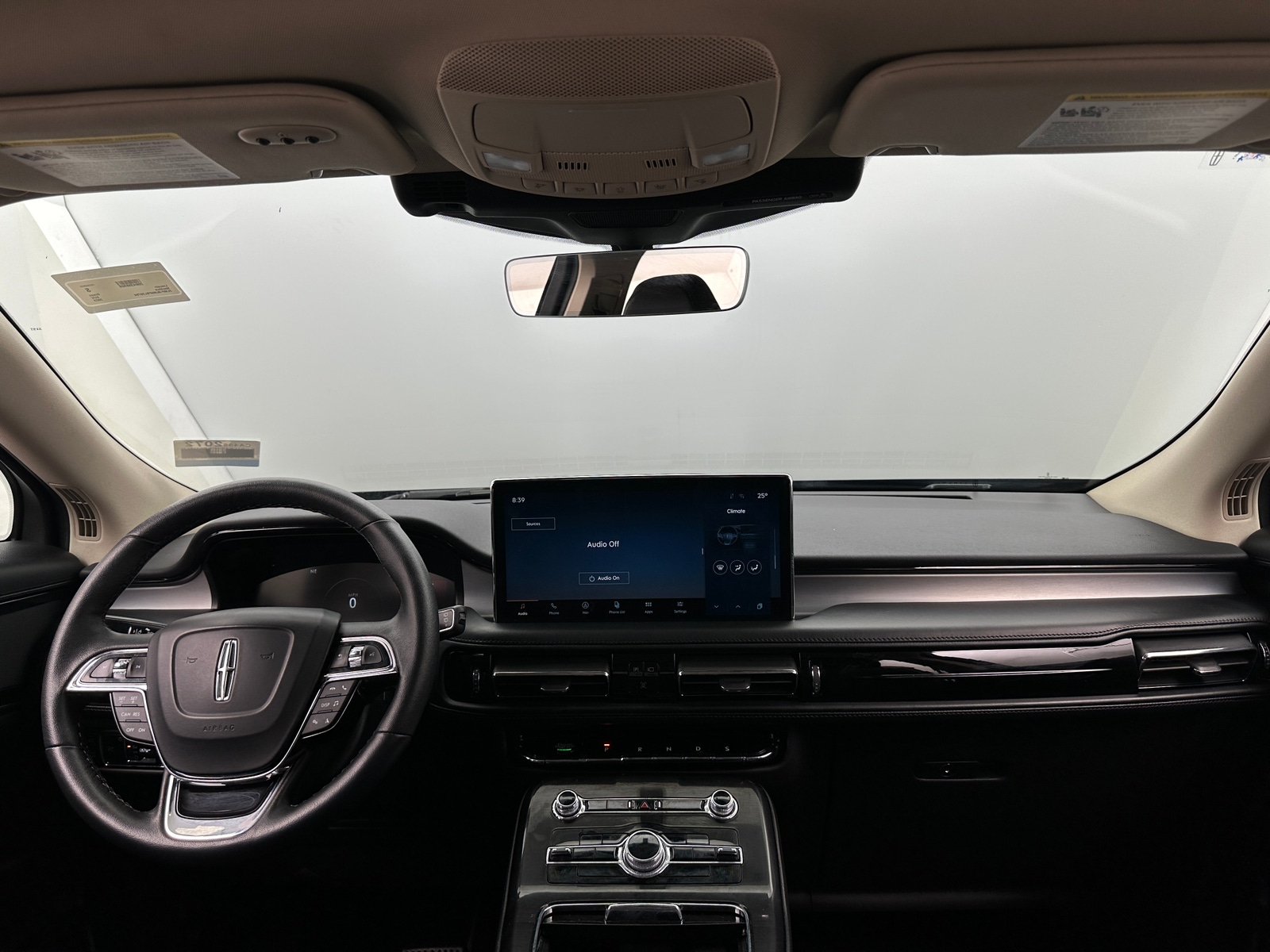 Thumbnail: 2023 Lincoln Nautilus - 2