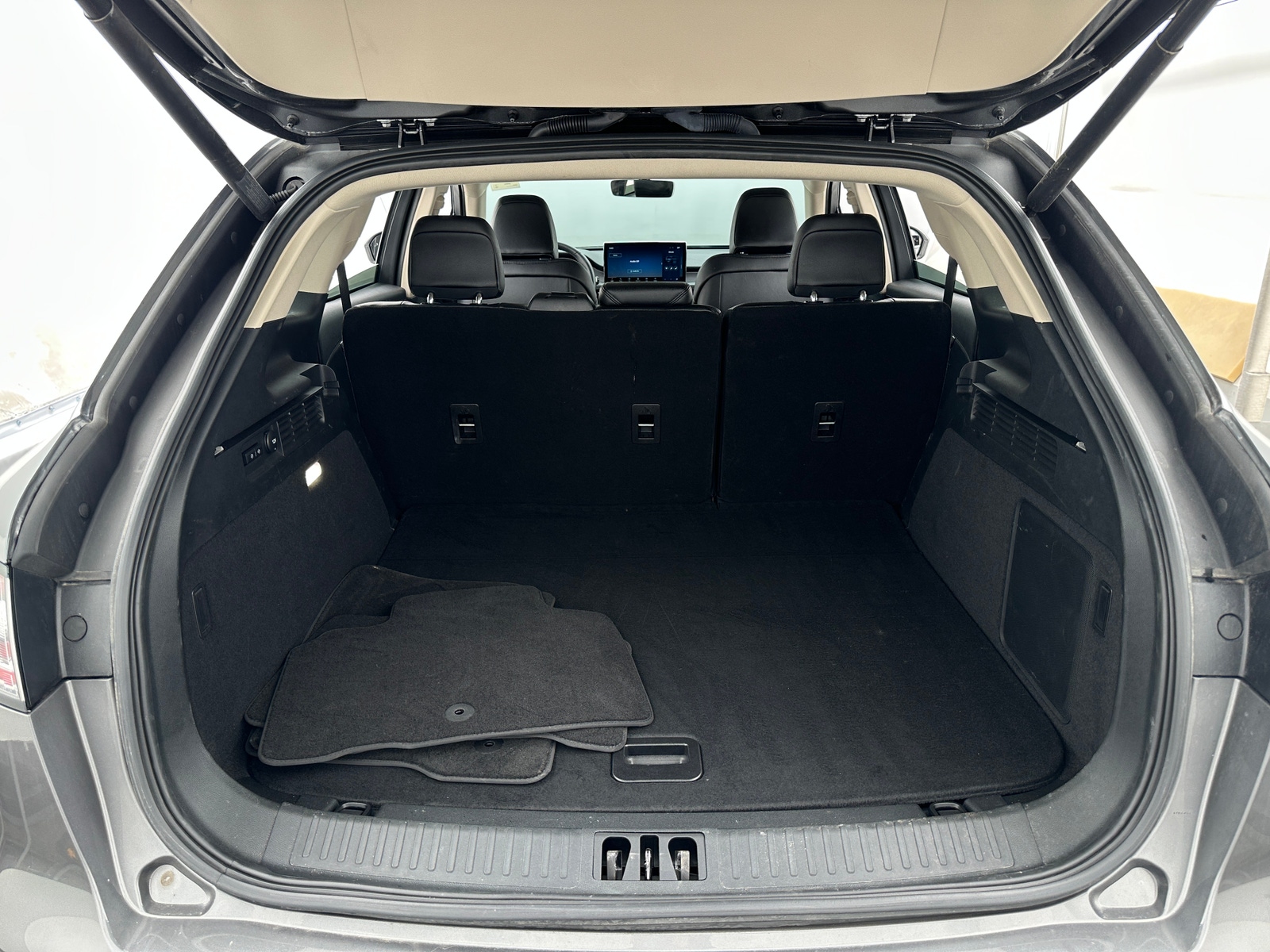 Thumbnail: 2023 Lincoln Nautilus - 6