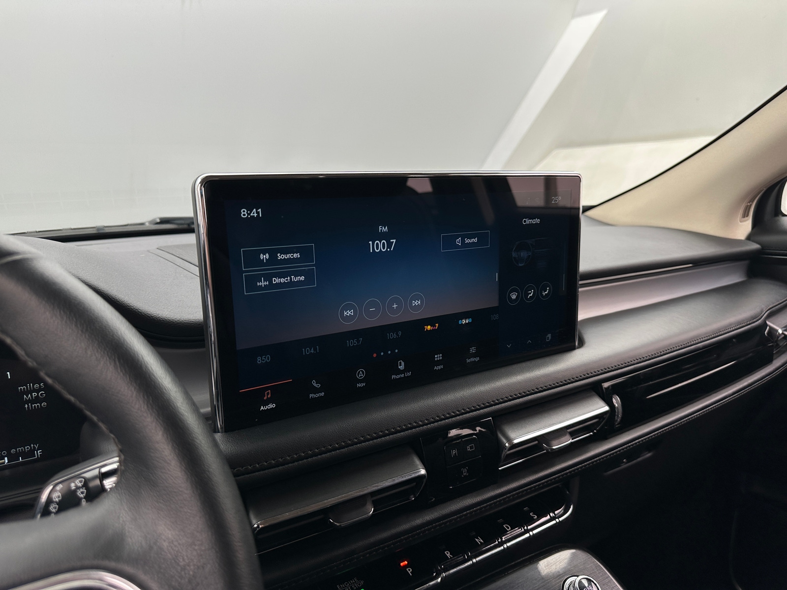 Thumbnail: 2023 Lincoln Nautilus - 3