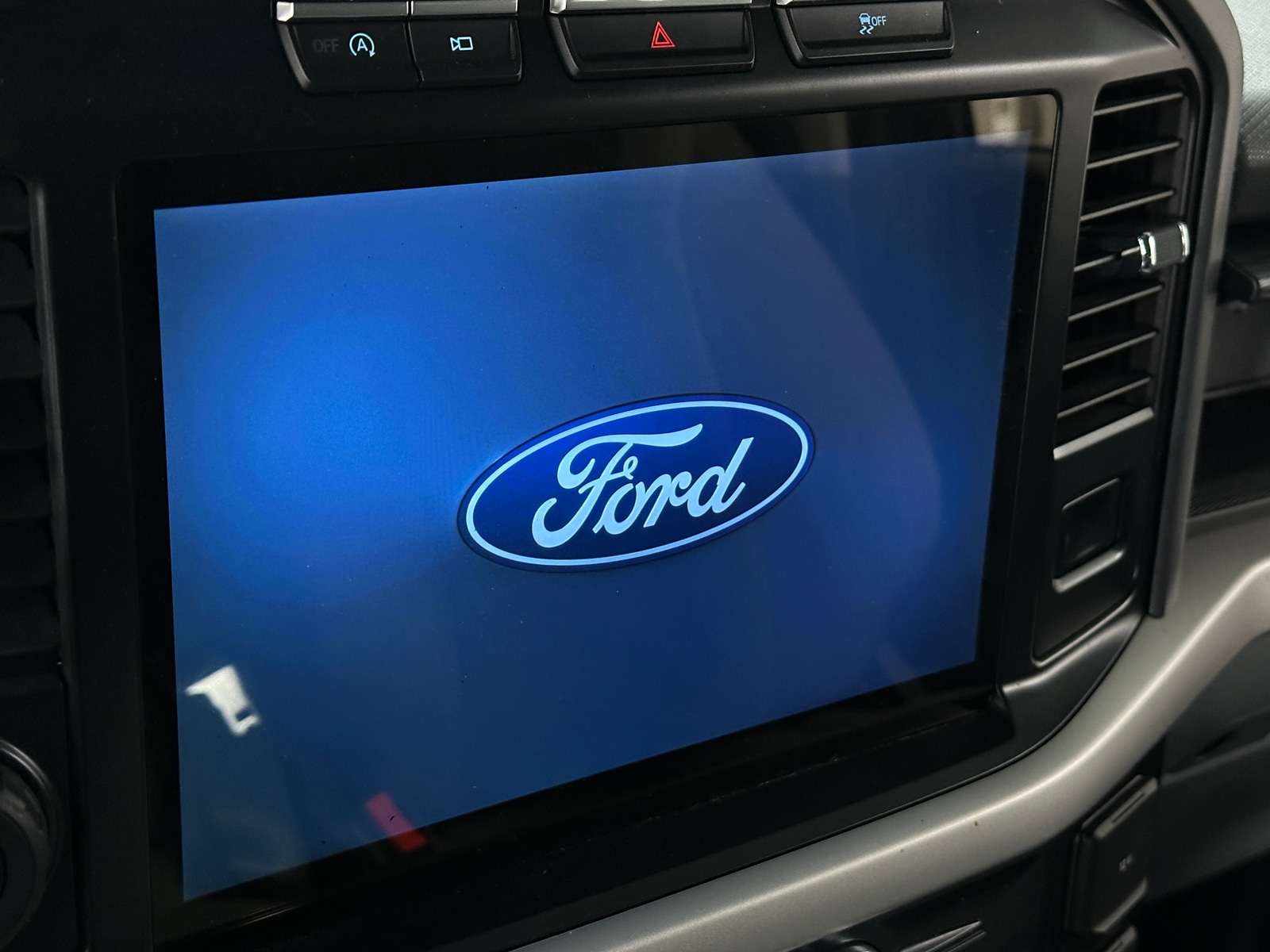 Thumbnail: 2021 Ford Econoline - 4