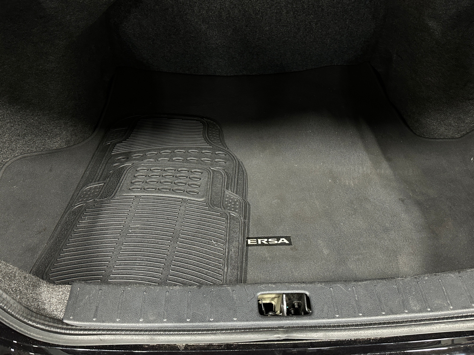 Thumbnail: 2017 Nissan Versa - 7