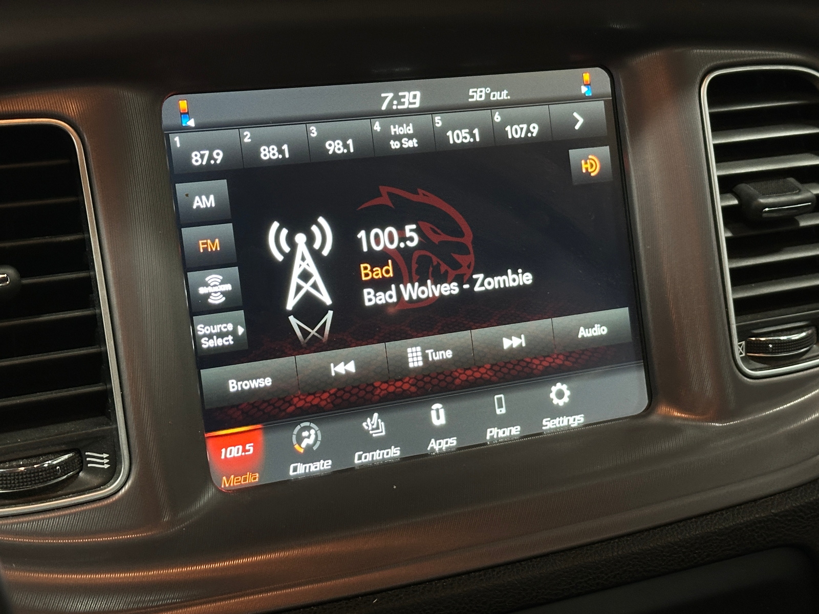 Thumbnail: 2023 Dodge Charger - 4