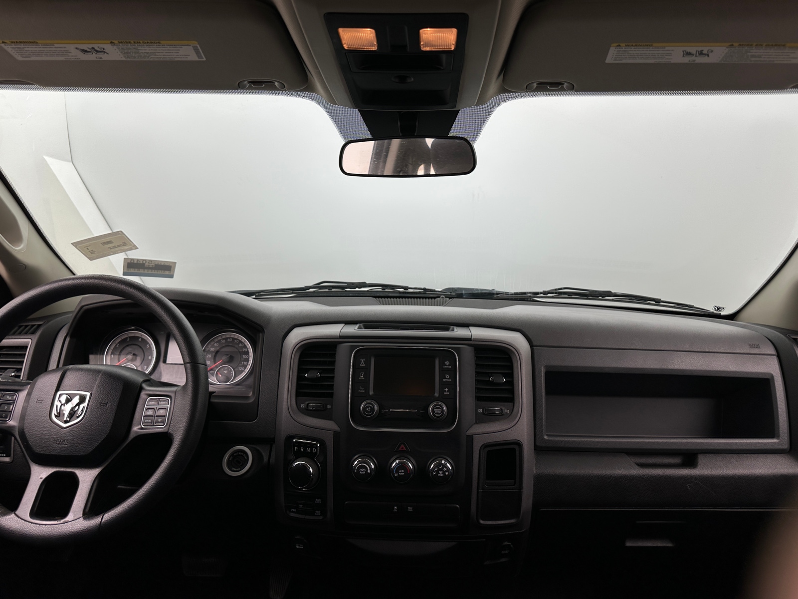 Thumbnail: 2019 RAM 1500 Classic - 3