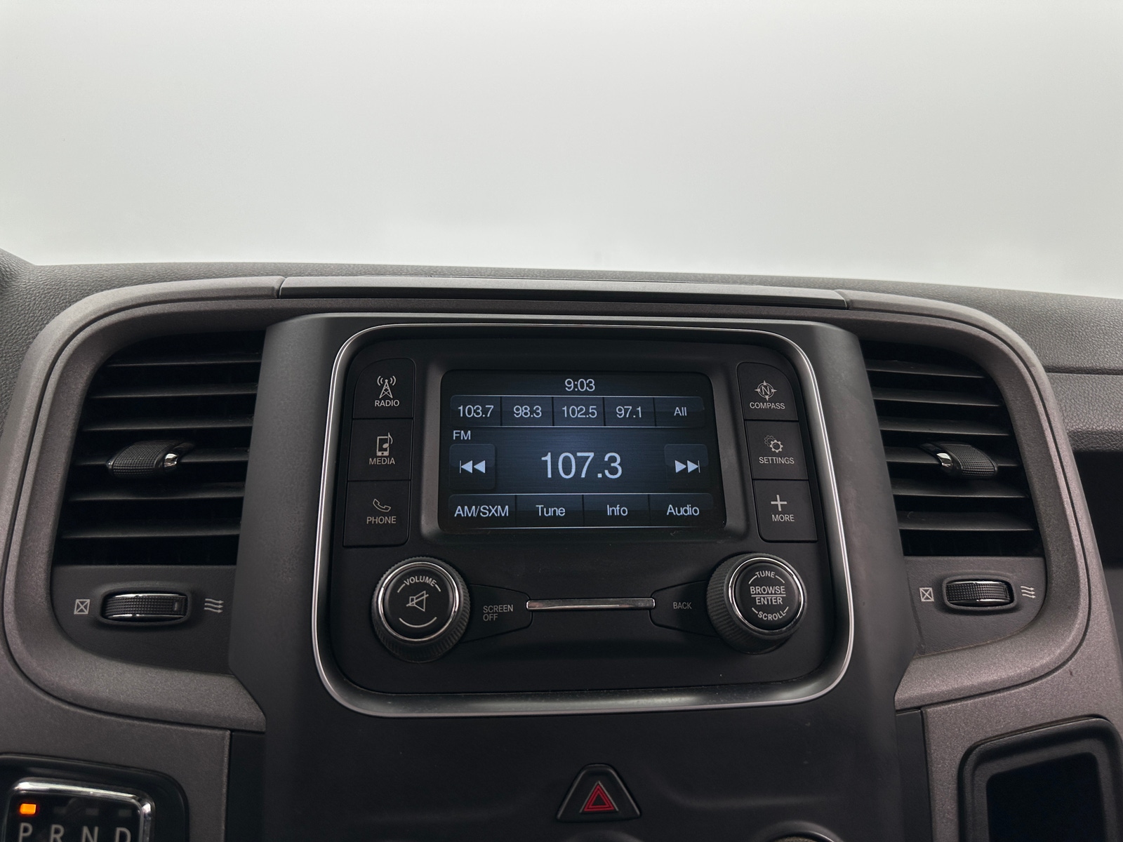 Thumbnail: 2019 RAM 1500 Classic - 4