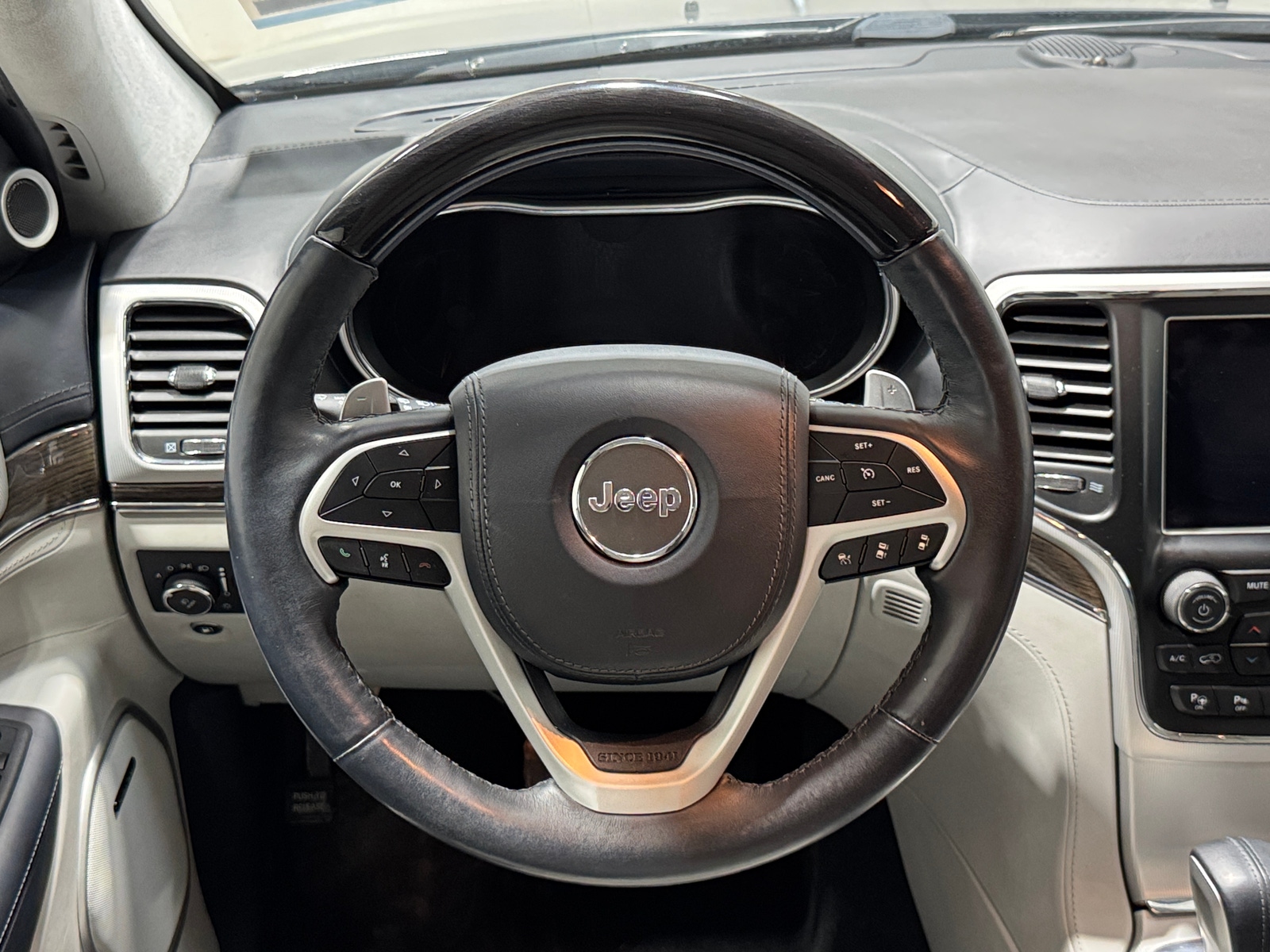 Thumbnail: 2018 Jeep Grand Cherokee - 4