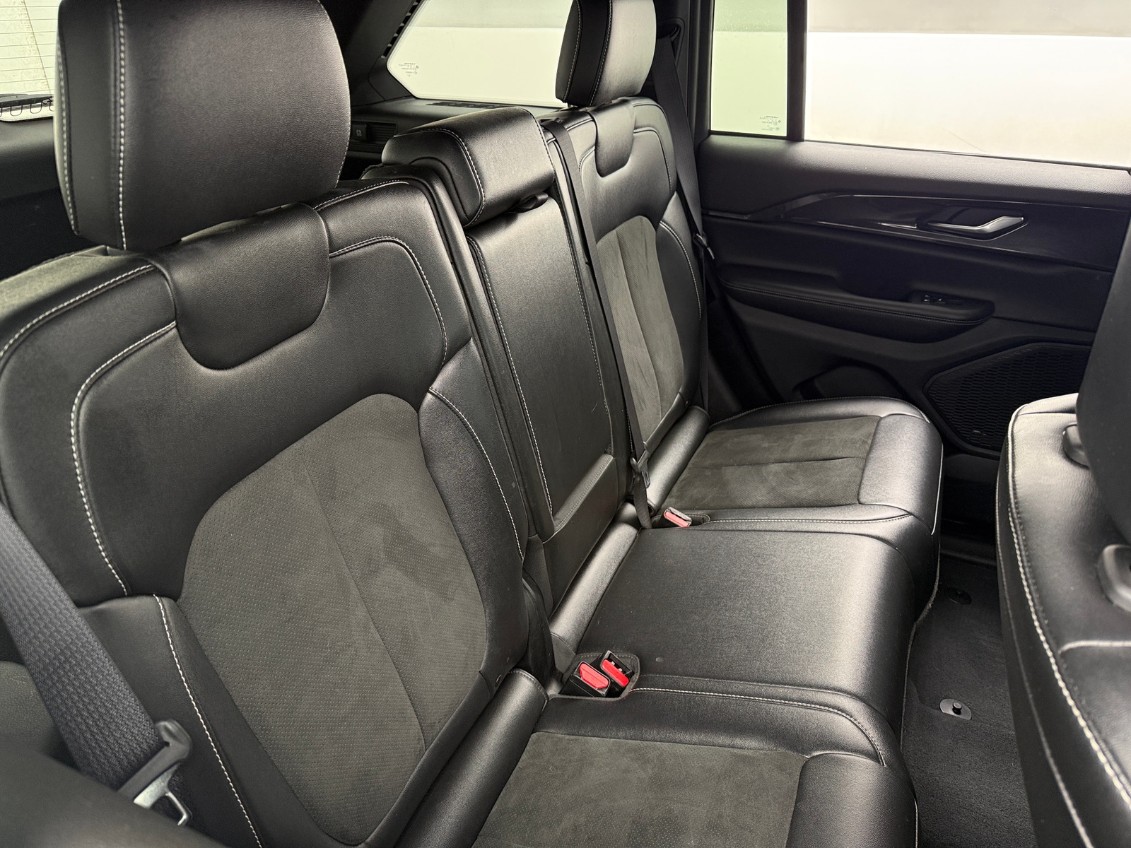 Thumbnail: 2023 Jeep Grand Cherokee - 5