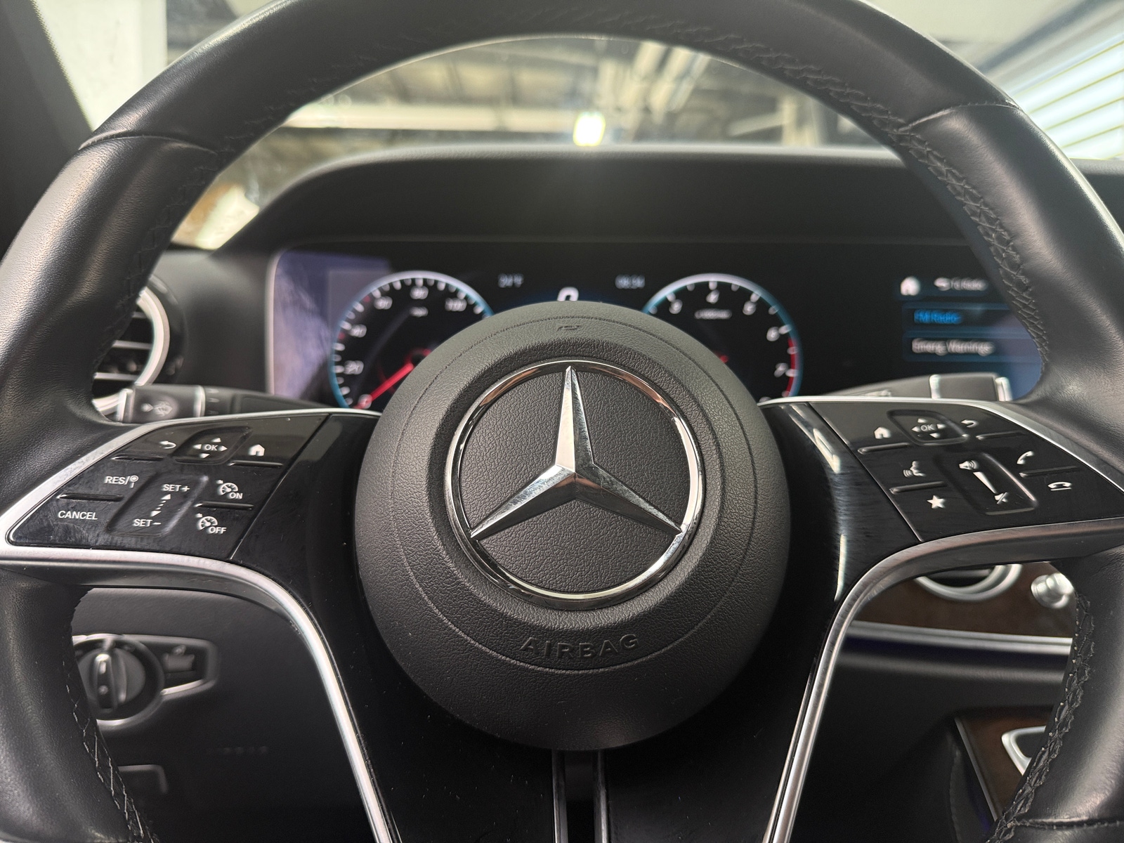 Thumbnail: 2021 Mercedes-Benz E-Class - 4