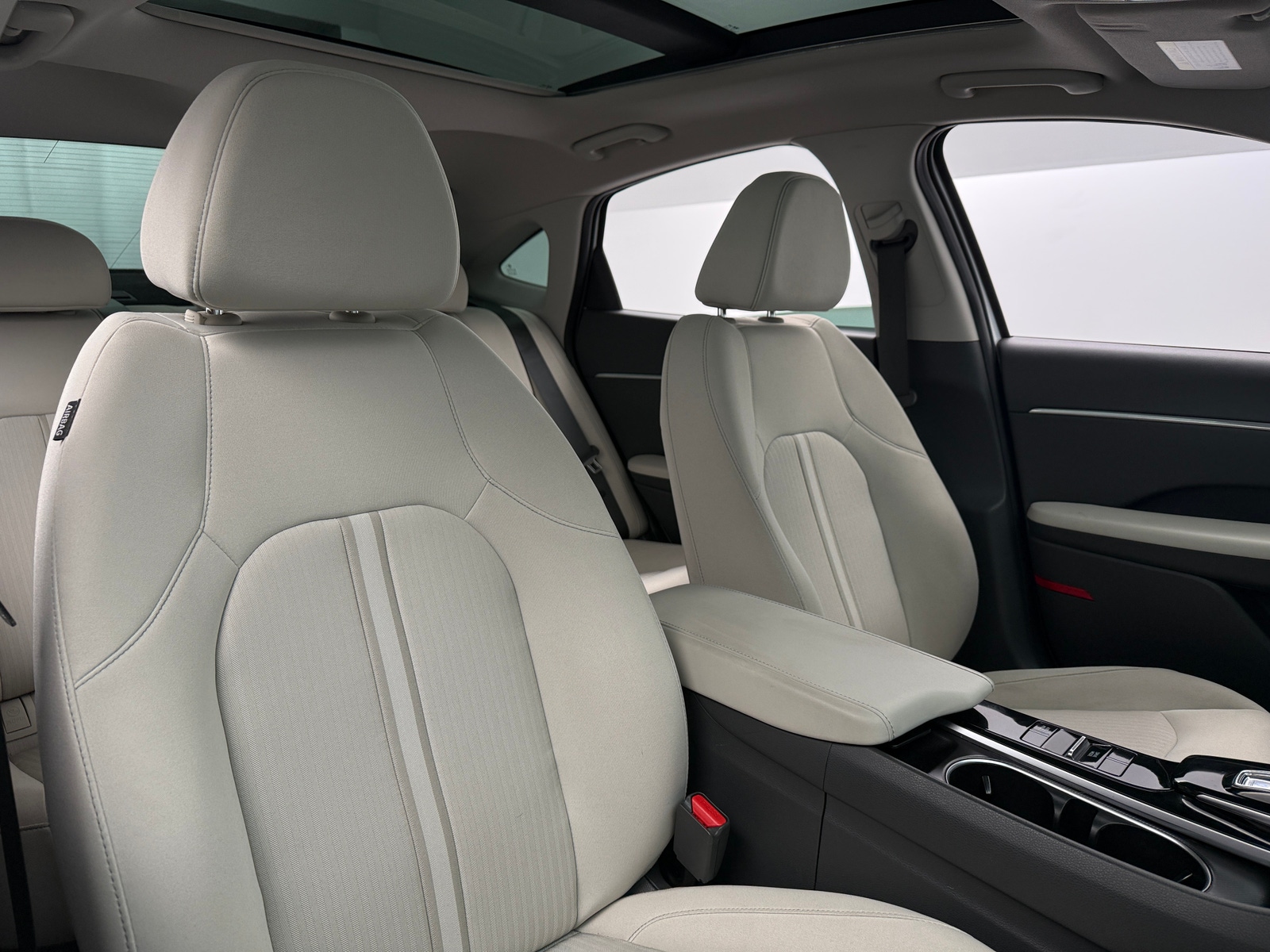 Thumbnail: 2023 Hyundai Sonata - 2