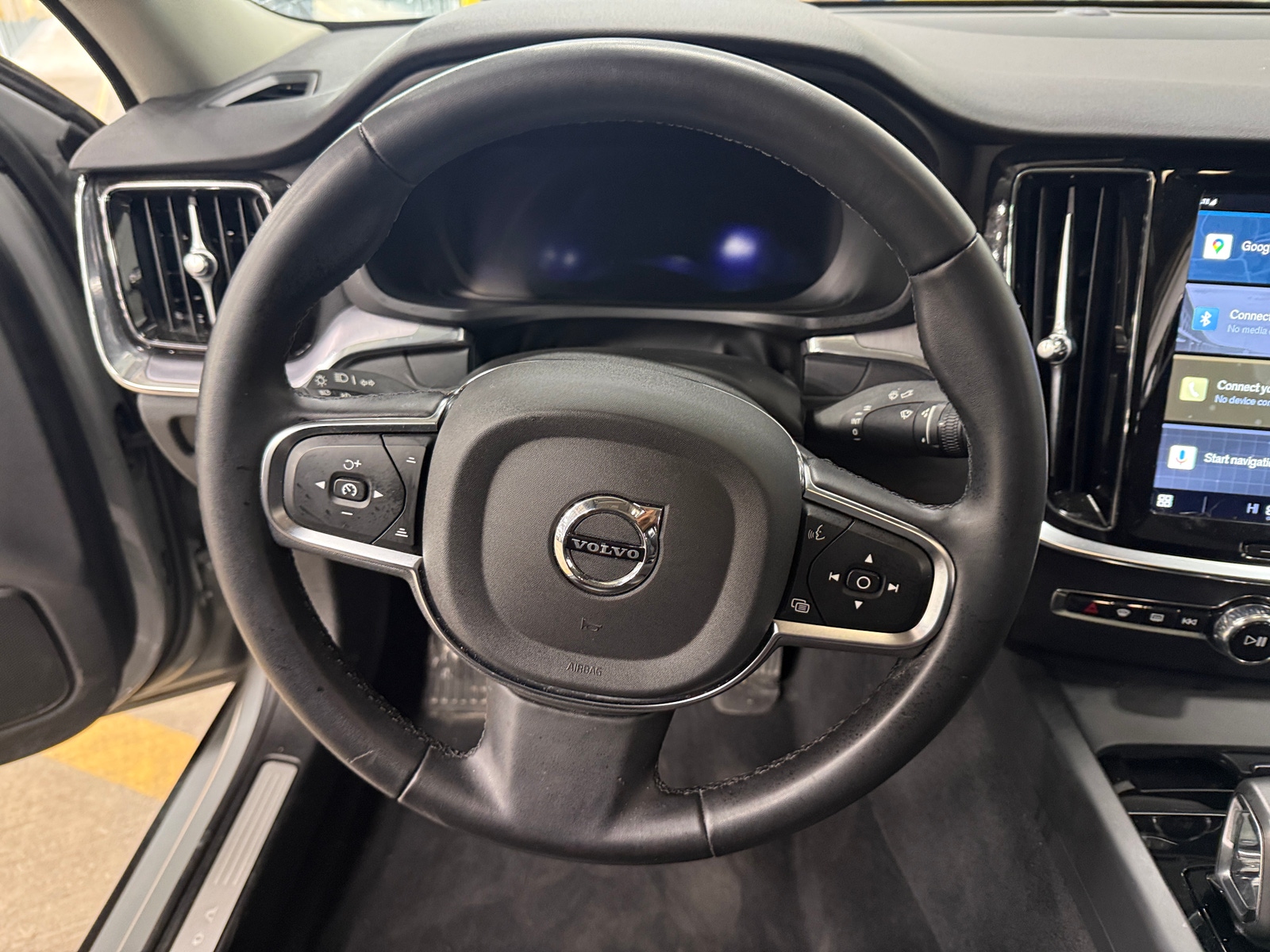 Thumbnail: 2024 Volvo S60 - 4