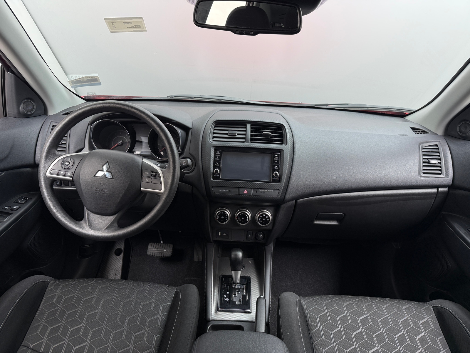 Thumbnail: 2025 Mitsubishi Outlander Sport - 3