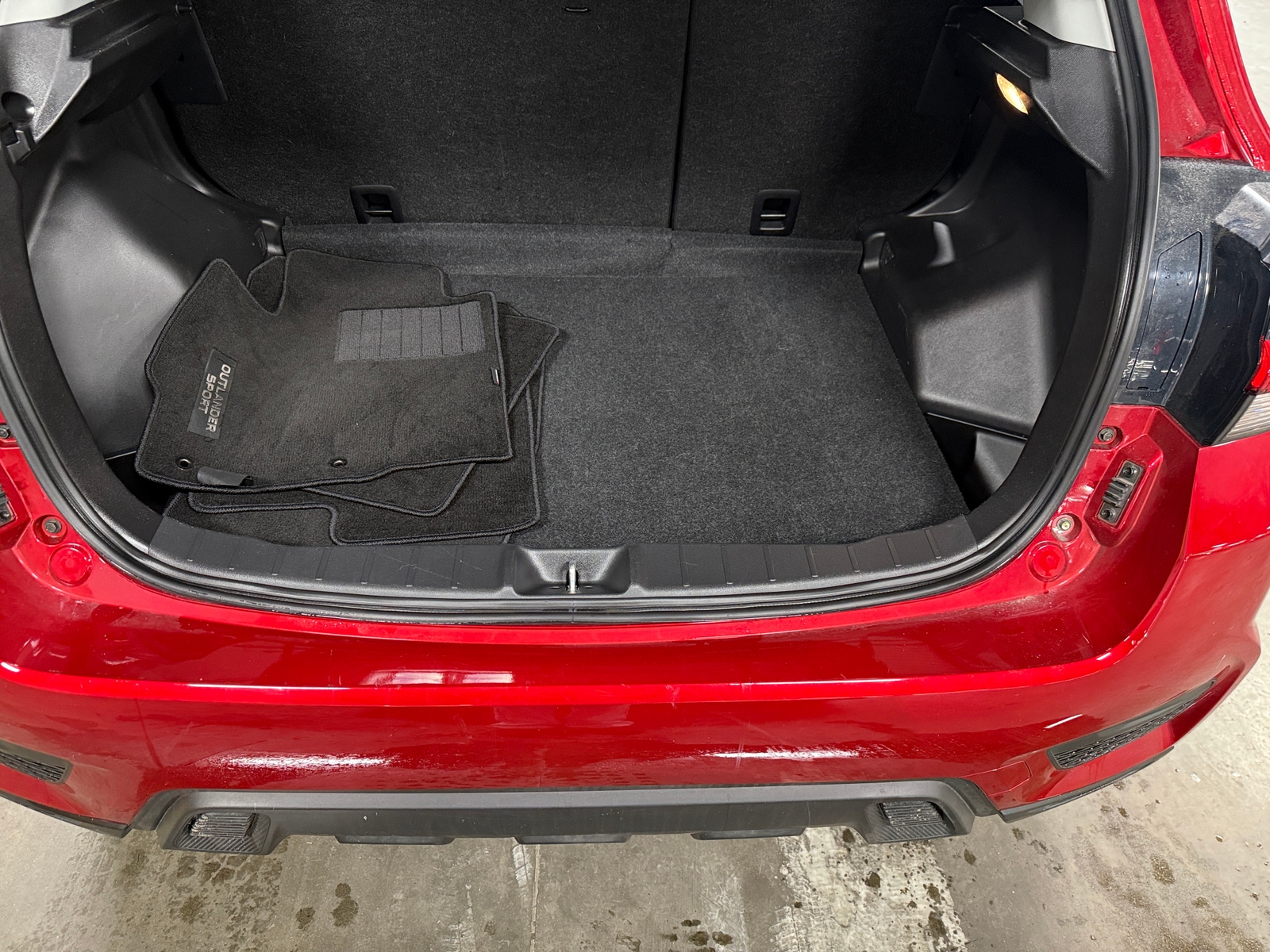 Thumbnail: 2025 Mitsubishi Outlander Sport - 7