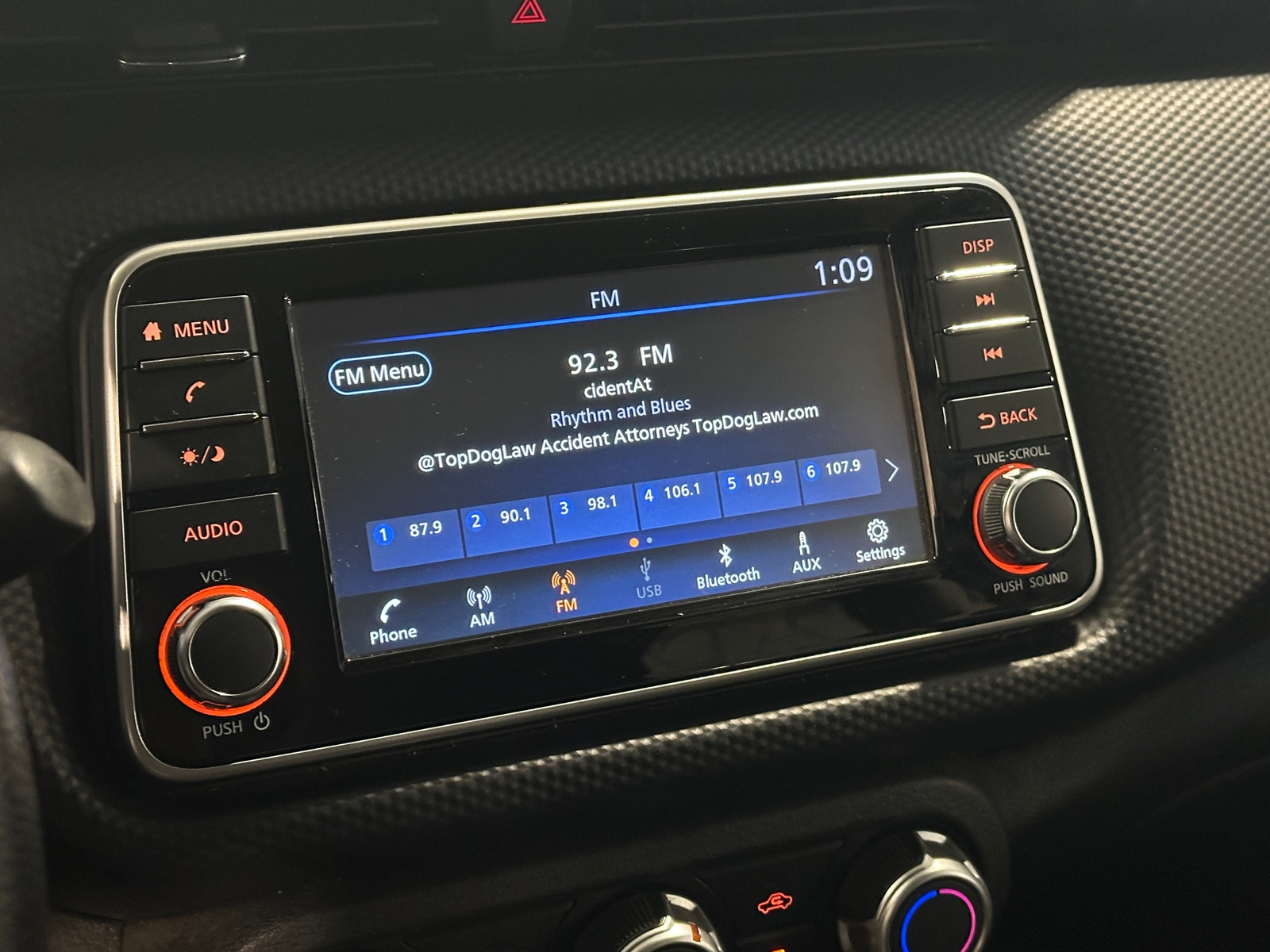 Thumbnail: 2022 Nissan Kicks - 4