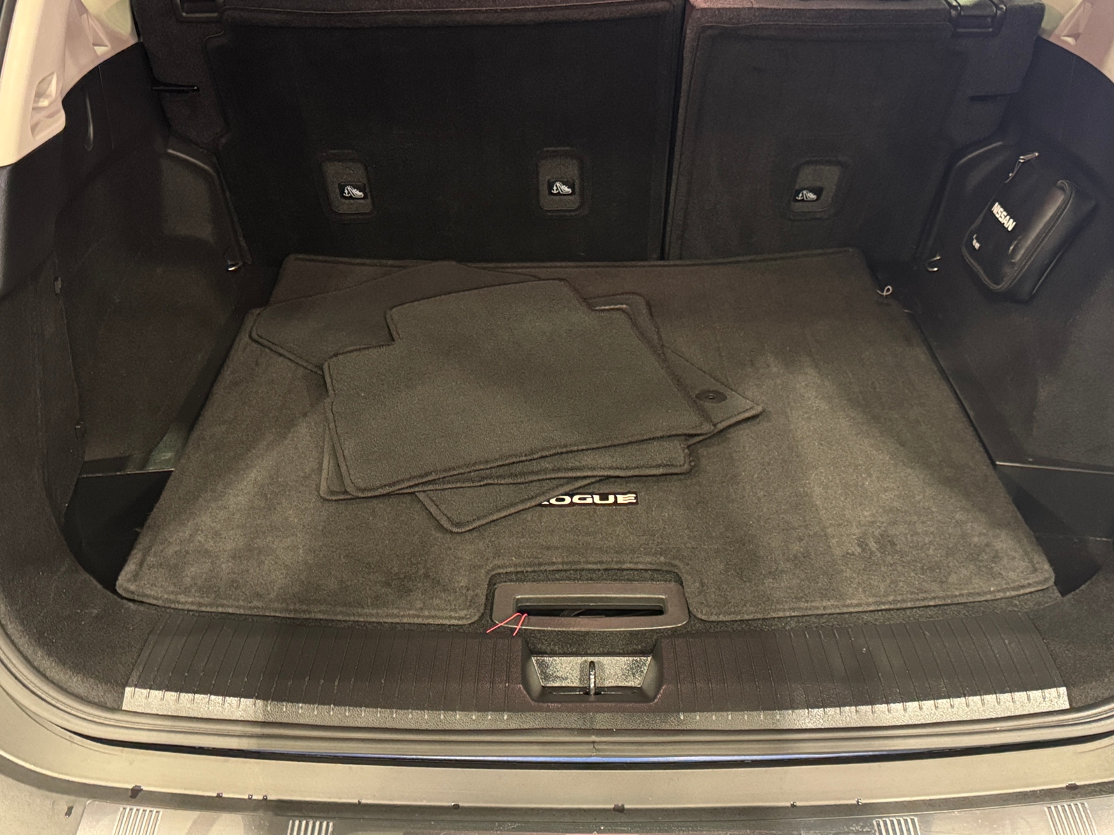 Thumbnail: 2023 Nissan Rogue - 7