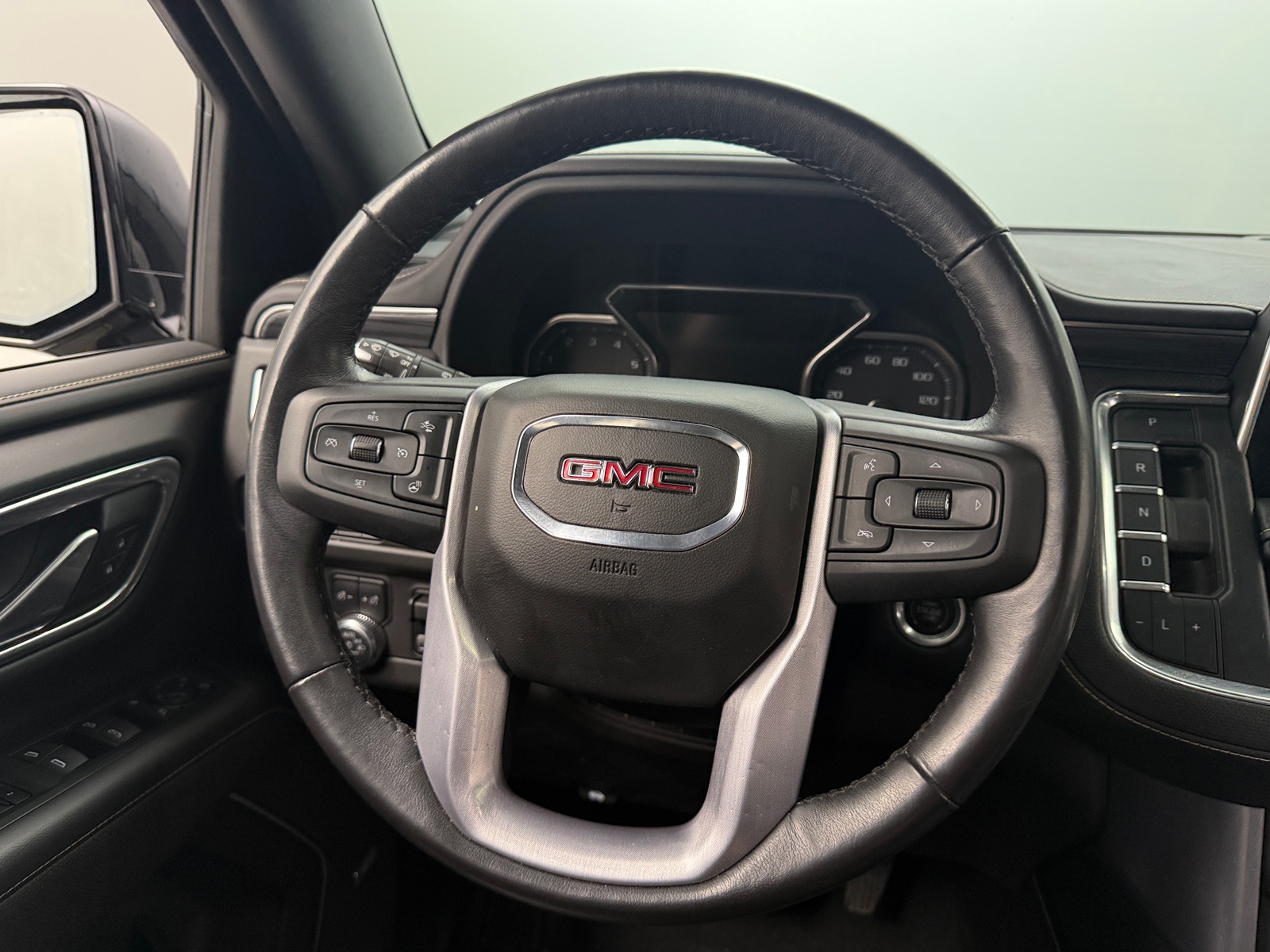 Thumbnail: 2021 GMC Yukon - 4