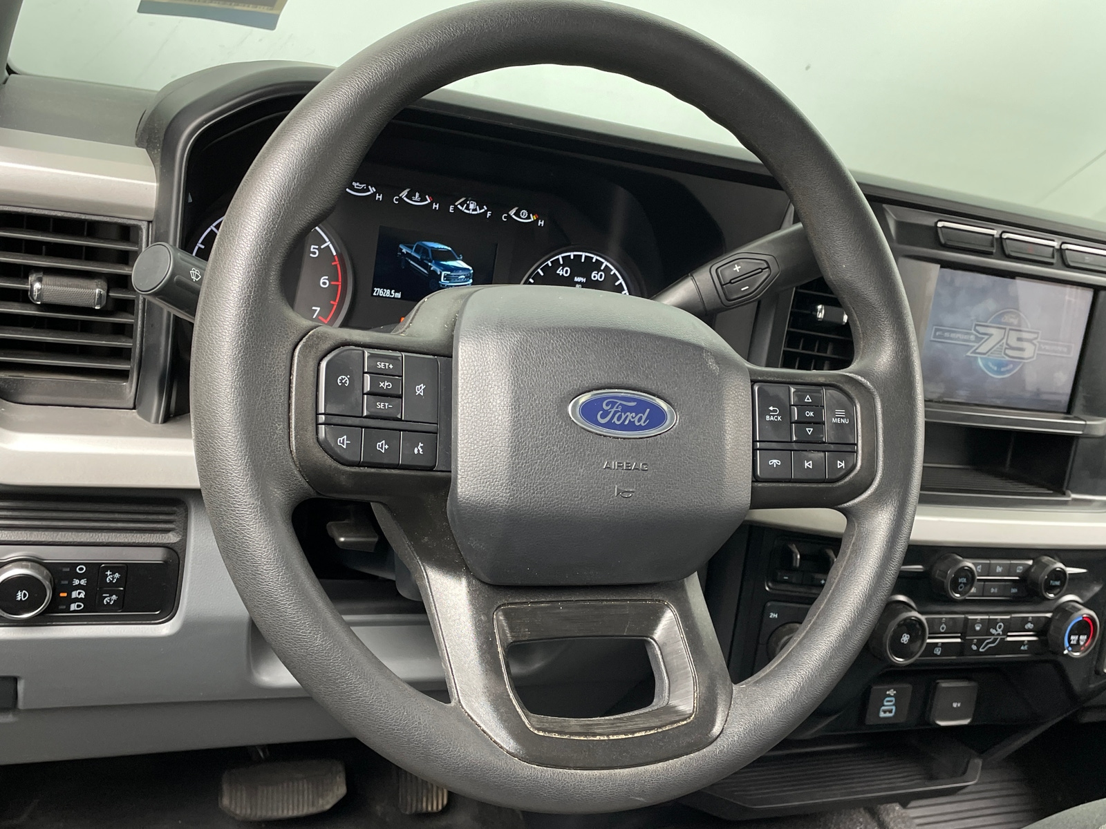 Thumbnail: 2023 Ford Econoline - 5