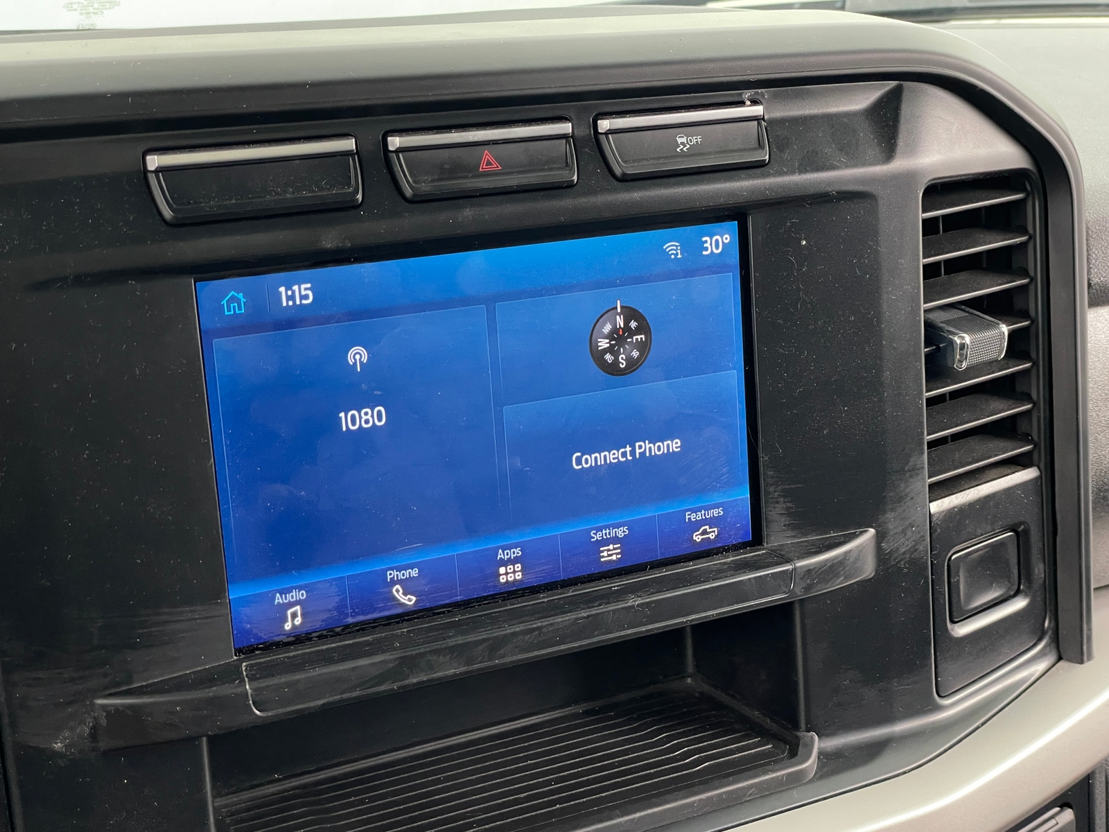 Thumbnail: 2023 Ford Econoline - 4