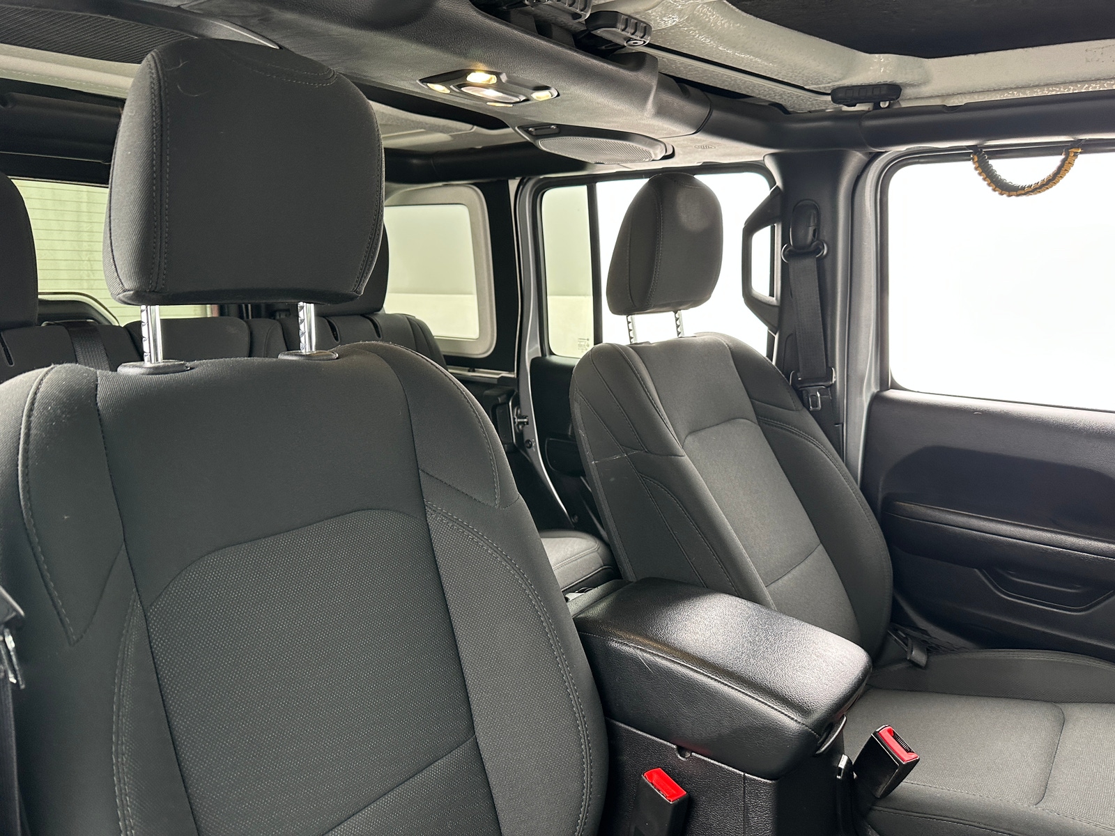 Thumbnail: 2019 Jeep Wrangler - 2