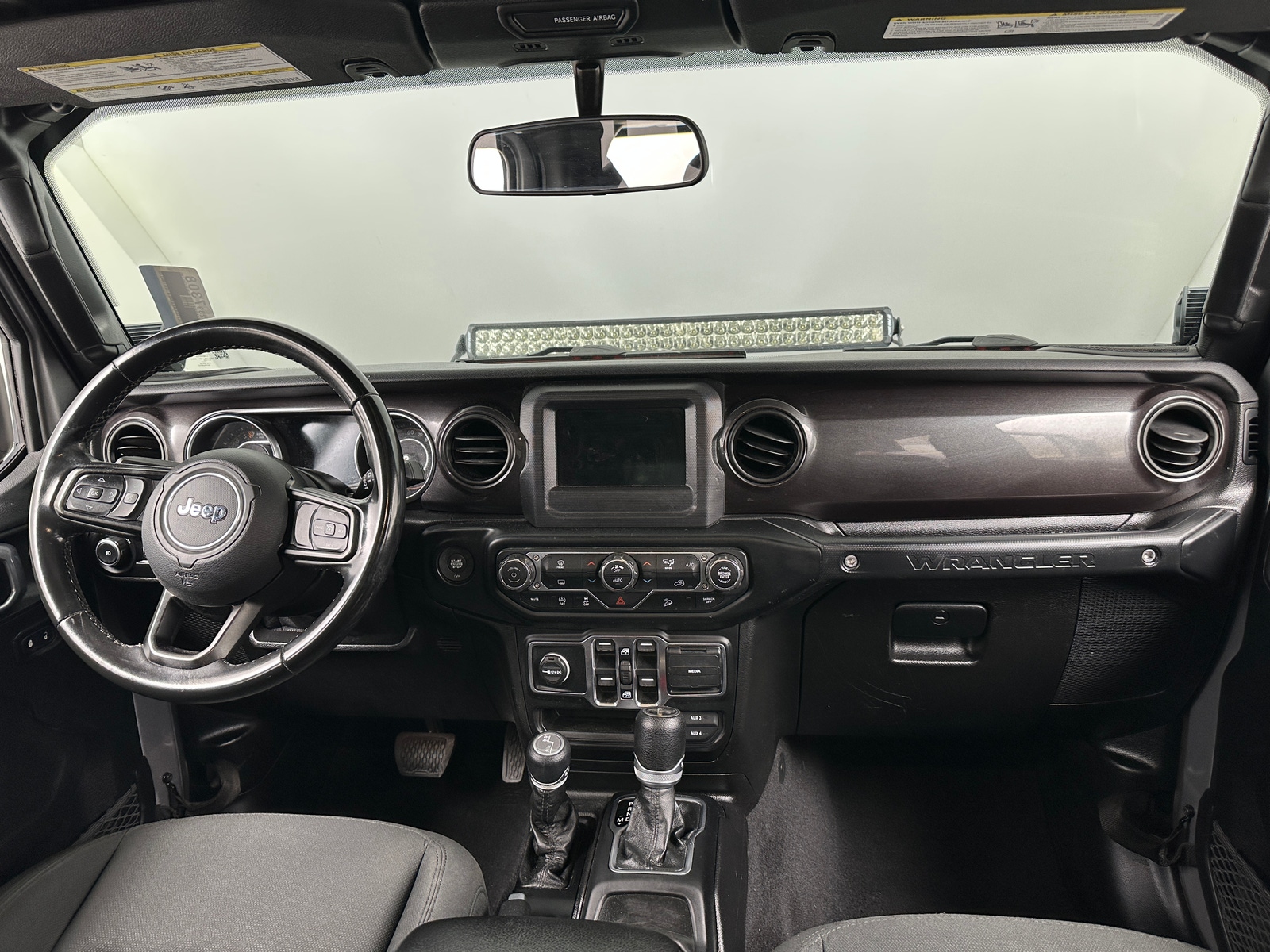 Thumbnail: 2019 Jeep Wrangler - 3