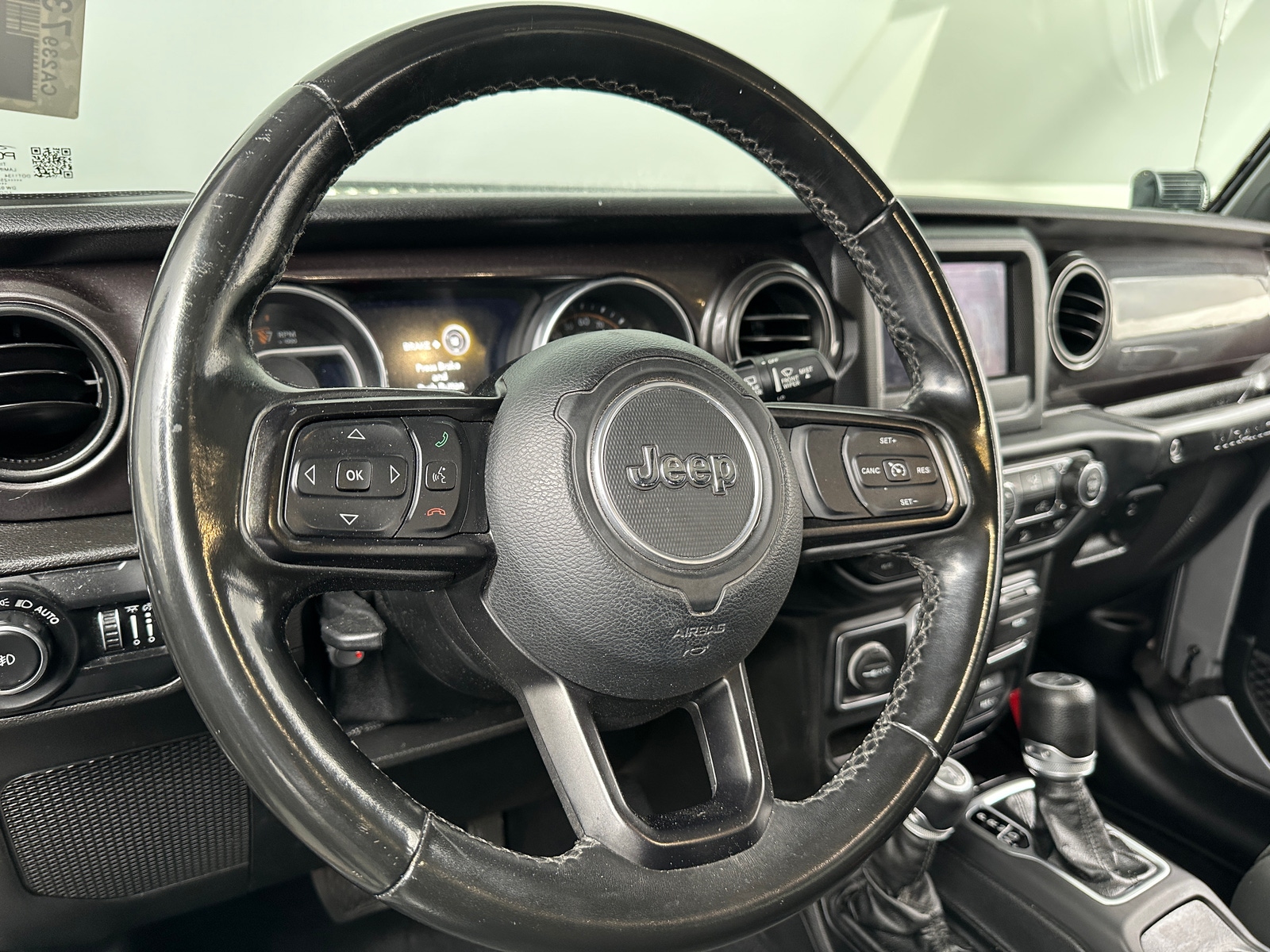 Thumbnail: 2019 Jeep Wrangler - 5