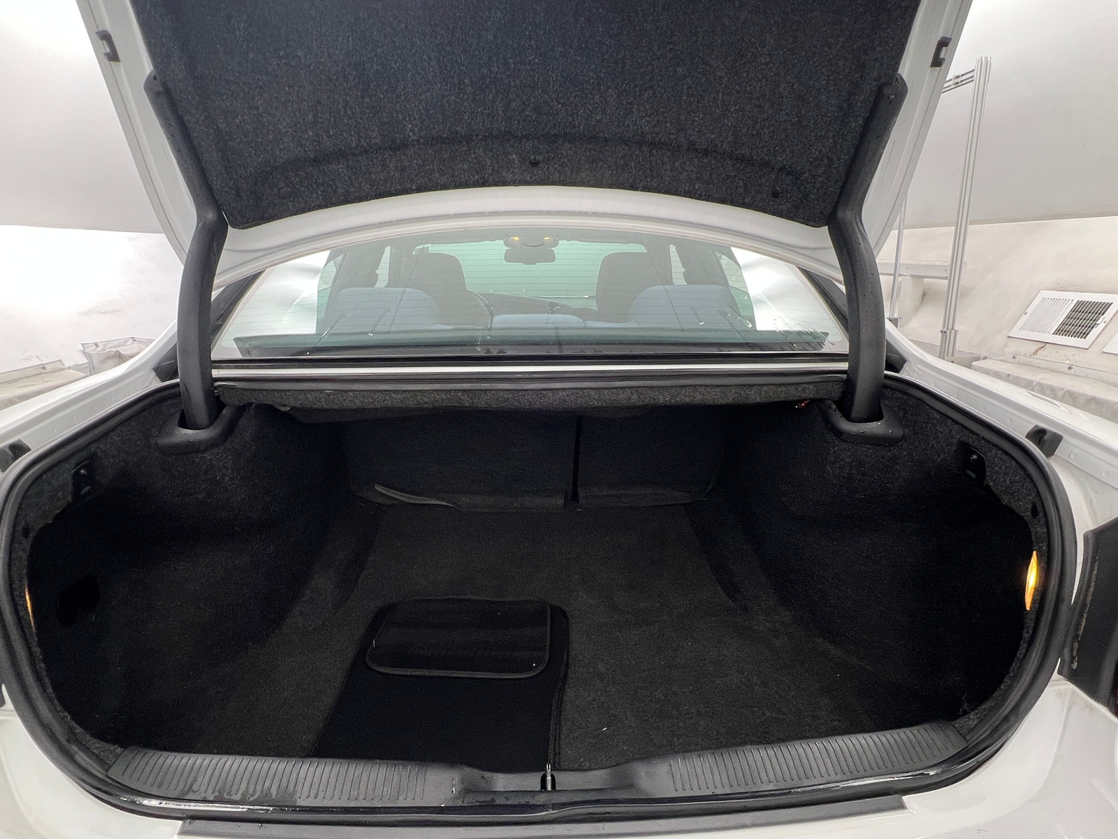 Thumbnail: 2018 Dodge Charger - 7